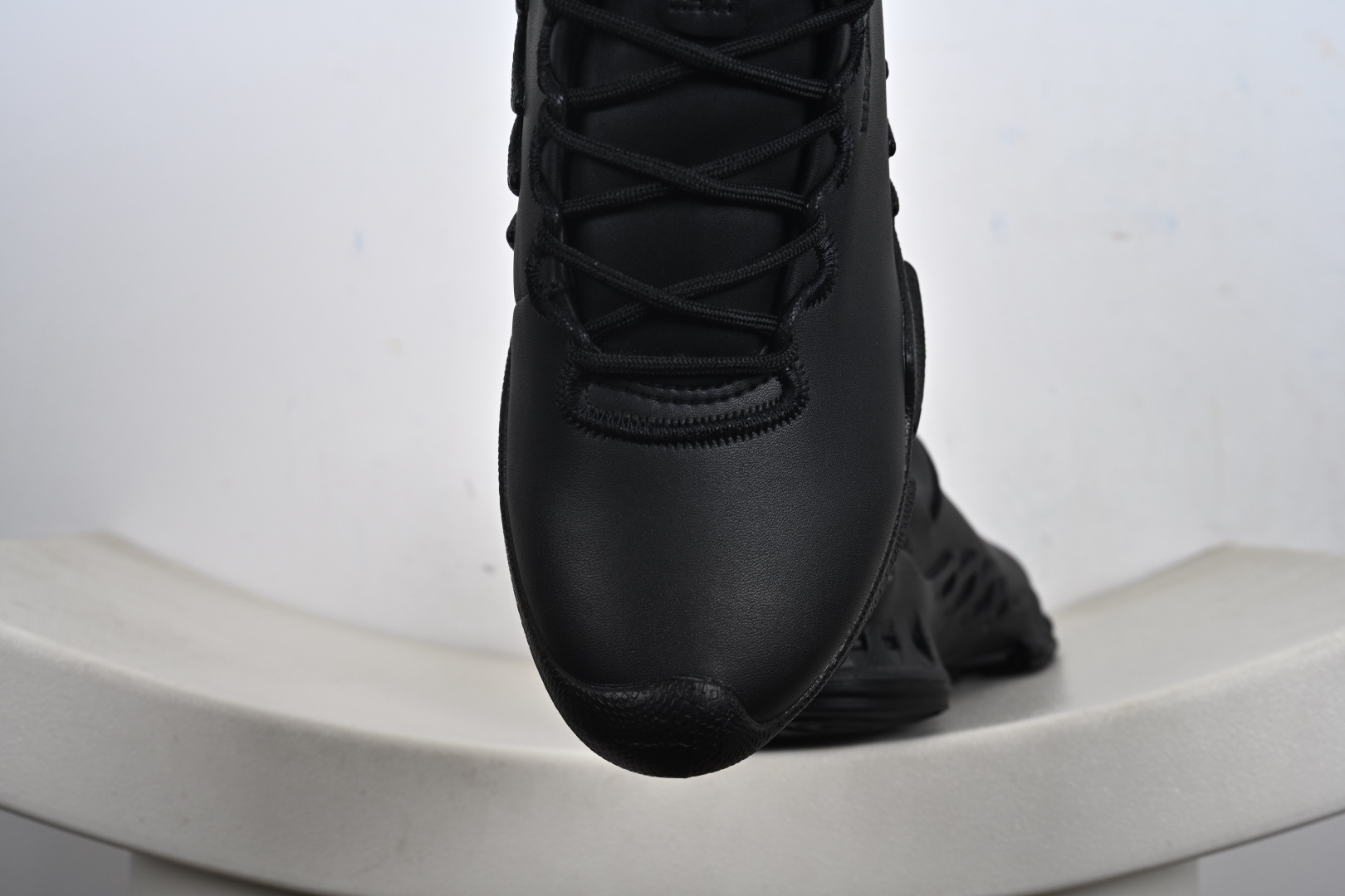 爱步运动鞋男鞋 秋冬真皮休闲防滑跑步鞋 825101