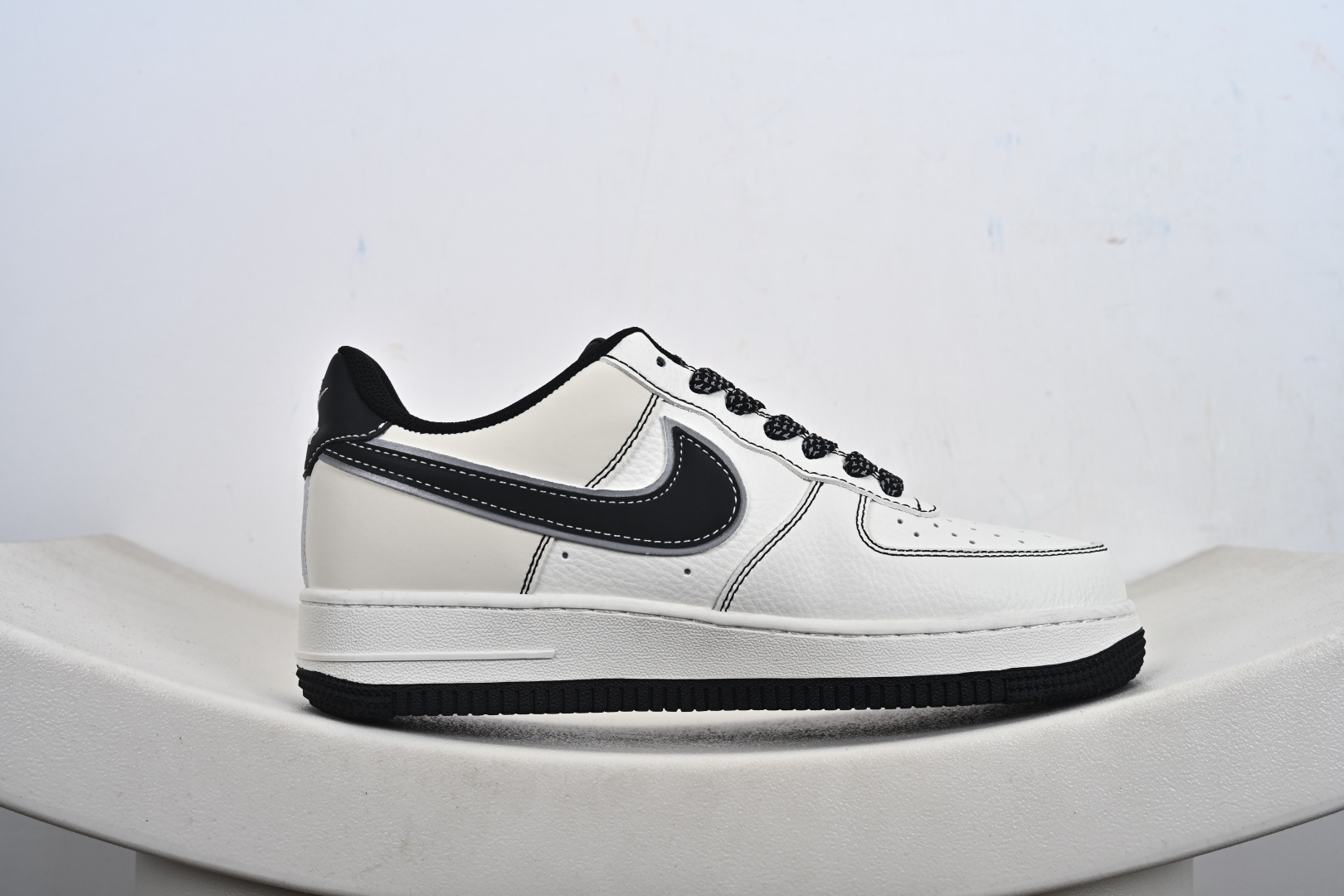定制版Nike Air Force 1'07 Low 斯图西联名空军一号低帮休闲板鞋 CS5288-060