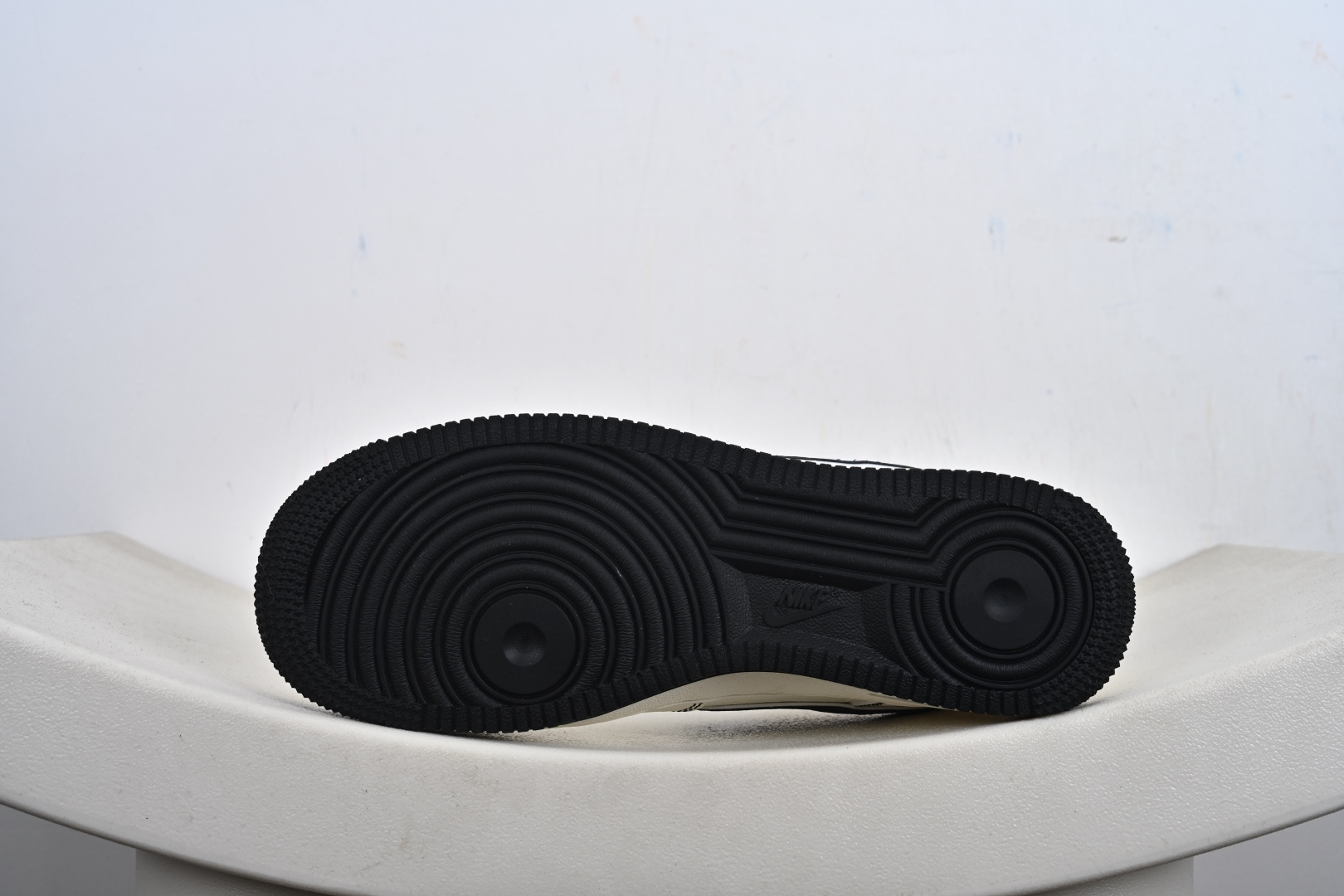 定制版Nike Air Force 1'07 Low 斯图西联名空军一号低帮休闲板鞋 CS5288-060