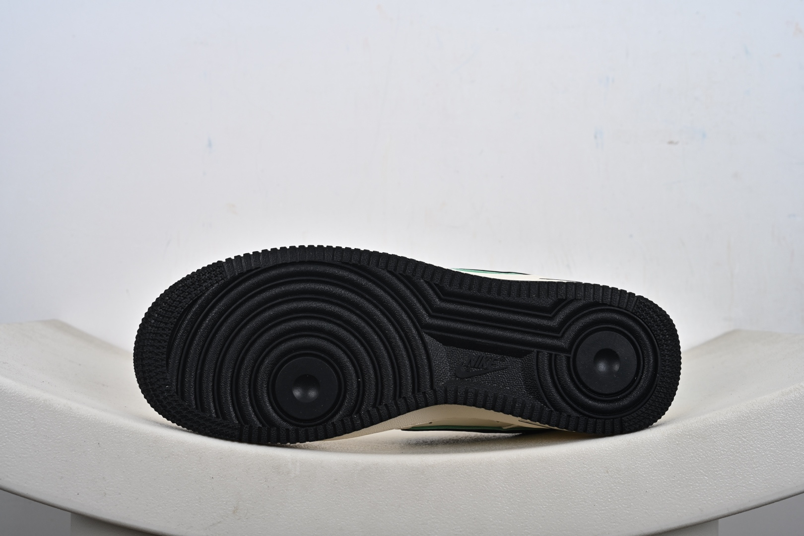 NIke Air Force 1 '07 Low 空军一号低帮 运动鞋 休闲鞋 NH0601-583