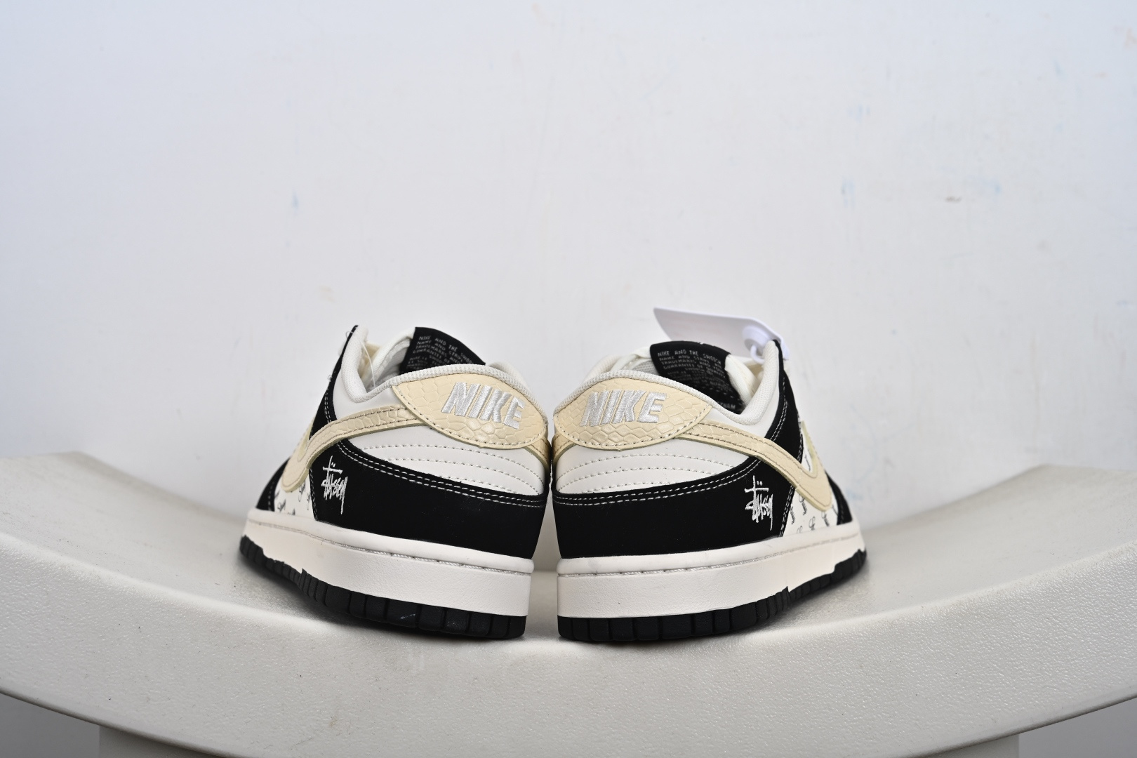 Nike SB Dunk Low 斯图西联名 米鳞勾 周年高端定制 低帮休闲板鞋 XS6089-634