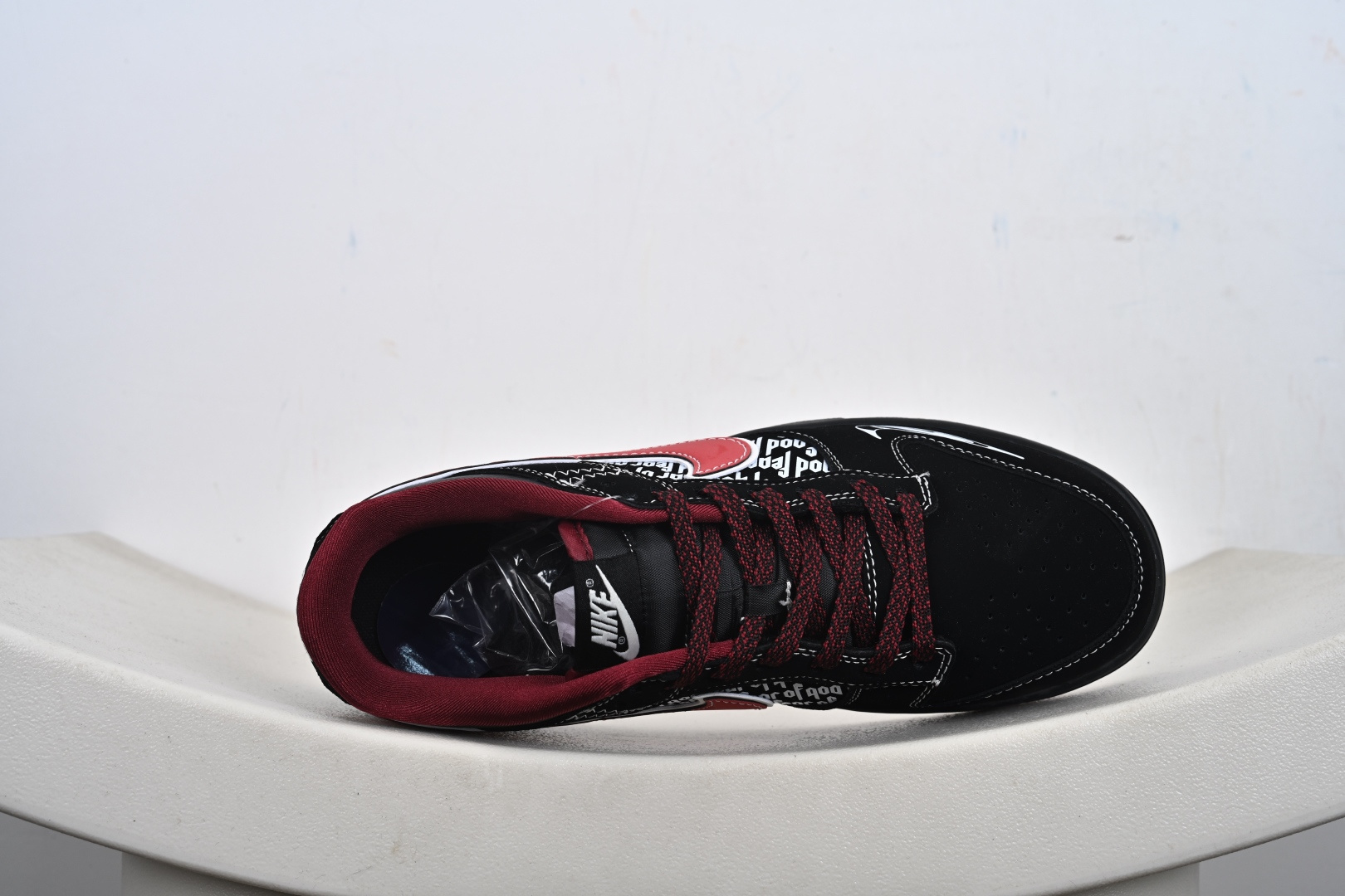 Nike SB Dunk Low“字母黑红勾” 低帮休闲板鞋 KK1333-051