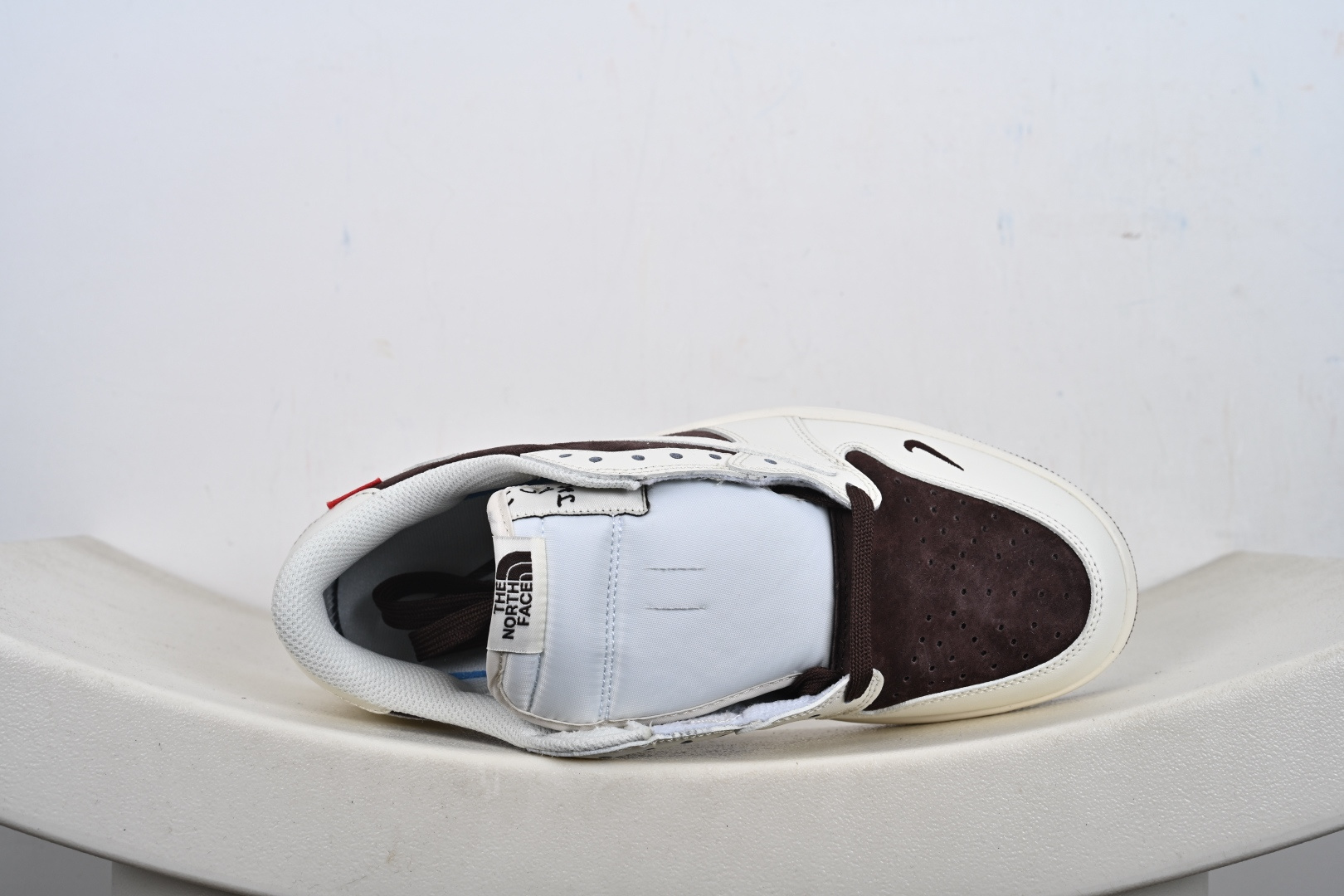 Nike Air Jordan 1 x Travis Scott AJ1倒勾 乔一倒钩 ‘DIY’定制 耐克 低帮文化篮球鞋 DM7866-121