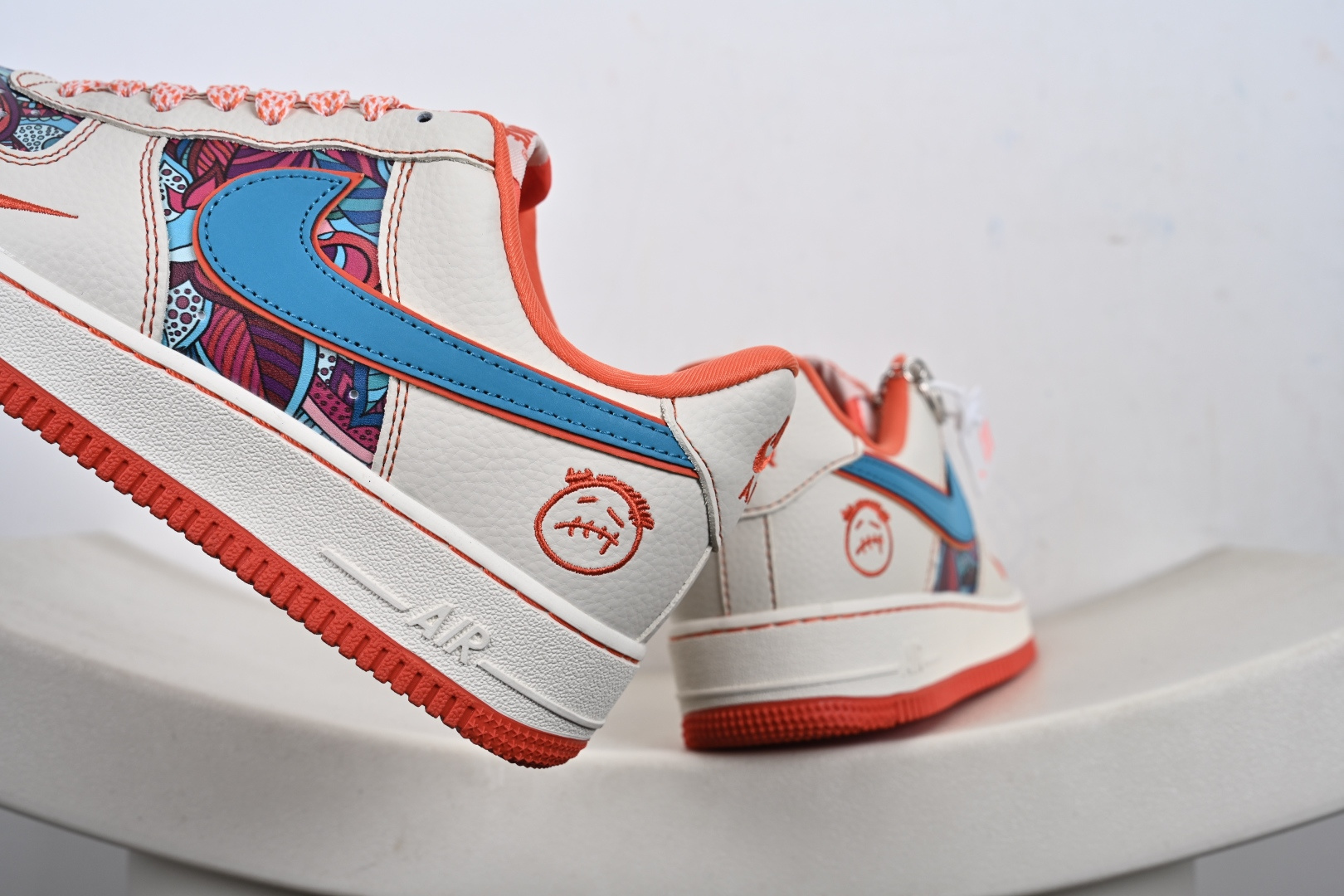 定制版NIke Air Force 1 '07 Low “花橙鬼脸”空军一号 低帮 运动鞋 休闲鞋 XL1979-125