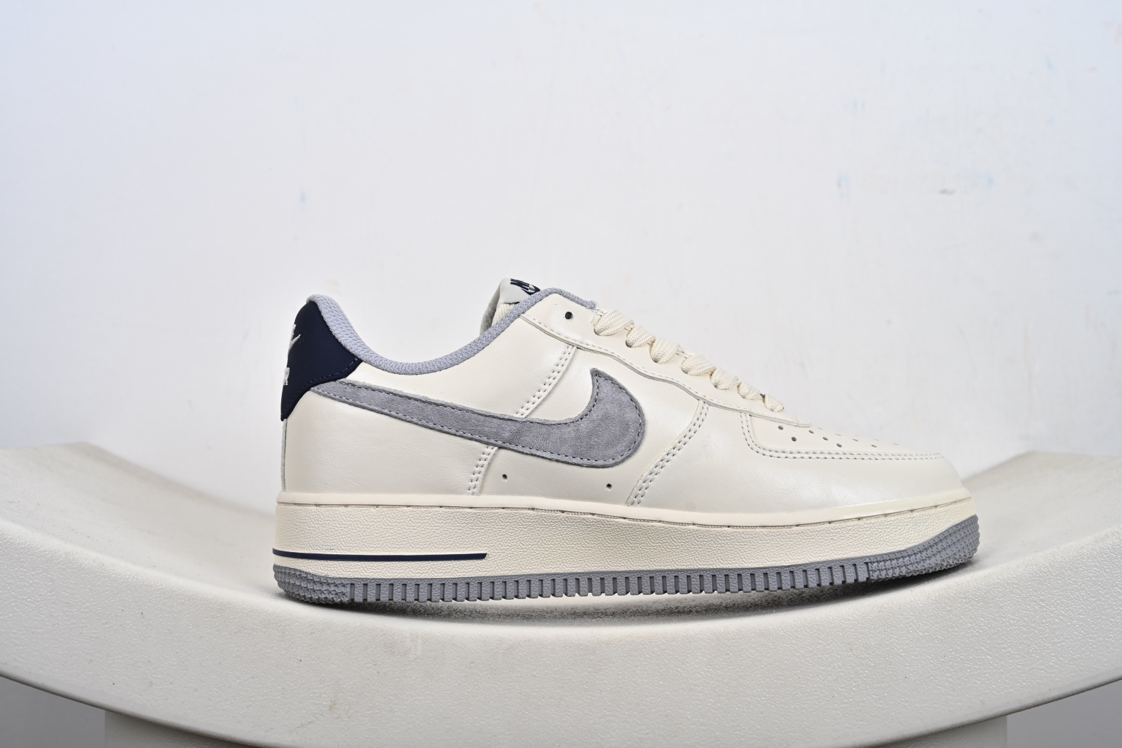 Nike AIR FORCE 1 定制联名 NH0601-581