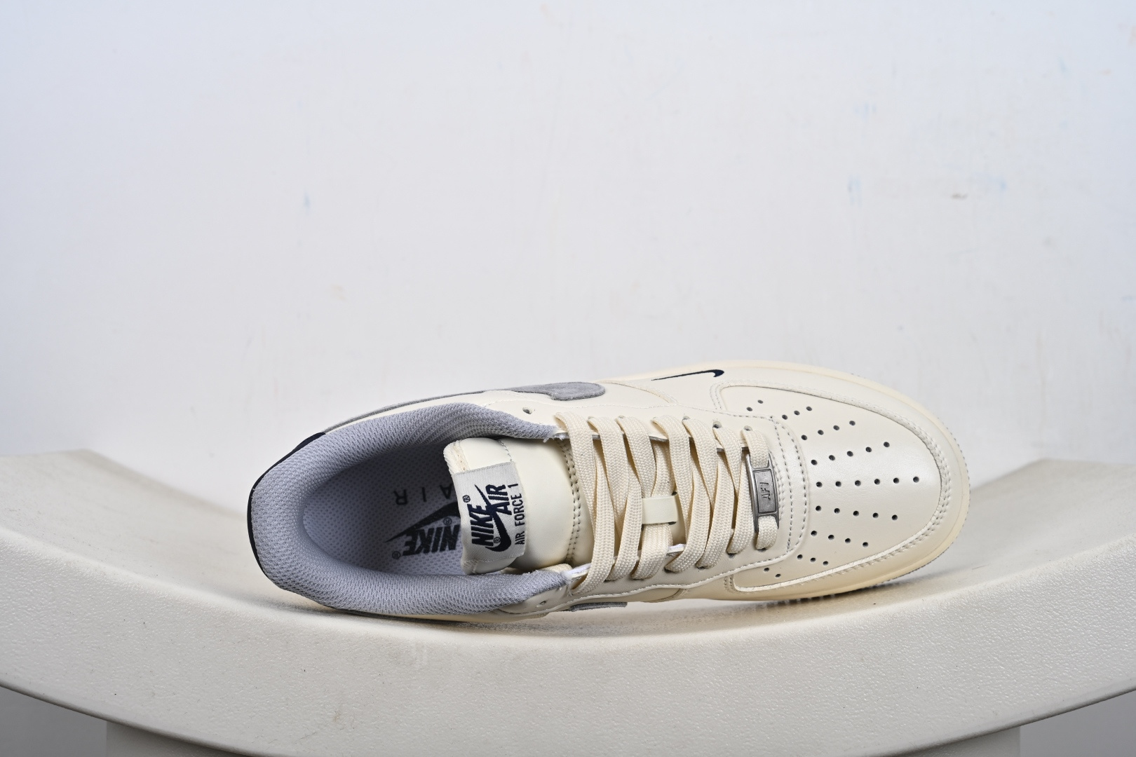 Nike AIR FORCE 1 定制联名 NH0601-581