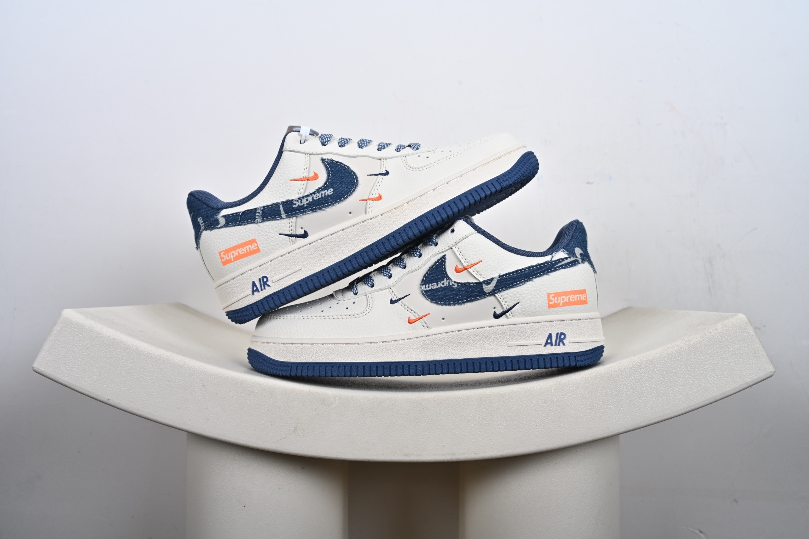 Nike Air Force1 07 low supreme联名 定制空军 QW5606-263