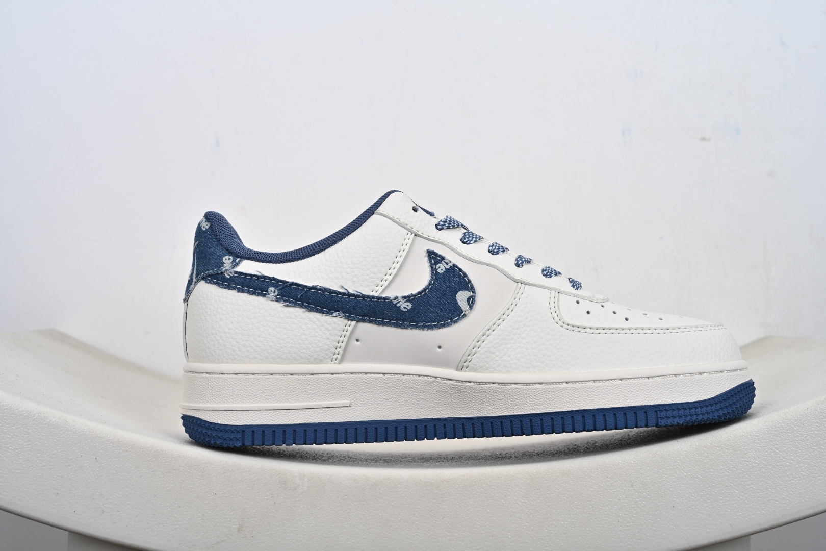 Nike Air Force1 07 low supreme联名 定制空军 QW5606-263