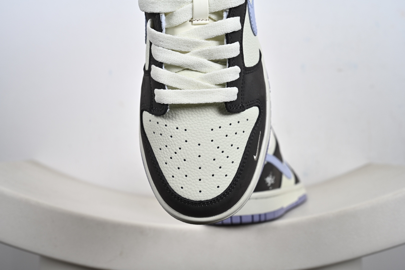 定制版Nike SB Dunk Low“——白紫灰” 高端定制 低帮休闲板鞋 YF9511-922