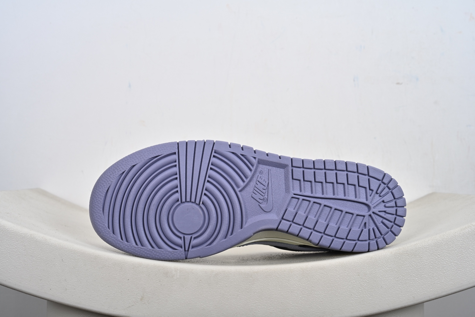 定制版Nike SB Dunk Low“——白紫灰” 高端定制 低帮休闲板鞋 YF9511-922