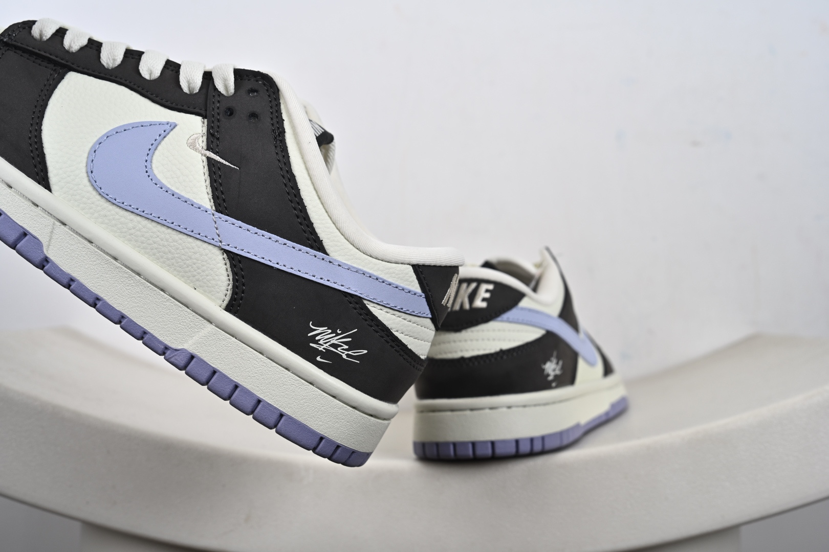 定制版Nike SB Dunk Low“——白紫灰” 高端定制 低帮休闲板鞋 YF9511-922