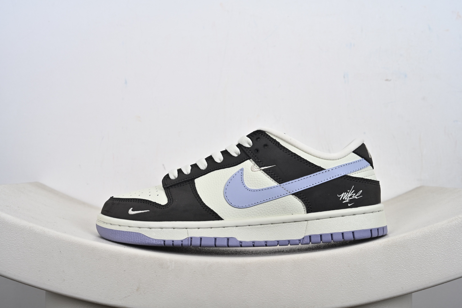 定制版Nike SB Dunk Low“——白紫灰” 高端定制 低帮休闲板鞋 YF9511-922