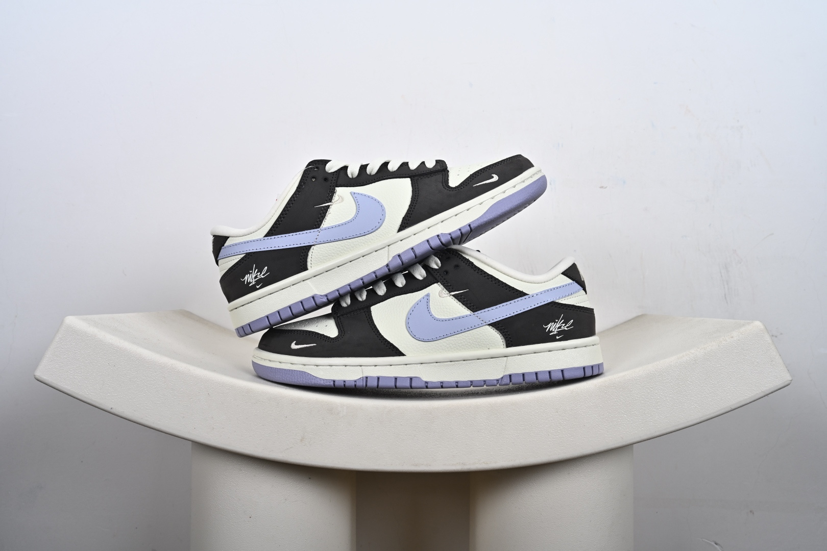 定制版Nike SB Dunk Low“——白紫灰” 高端定制 低帮休闲板鞋 YF9511-922