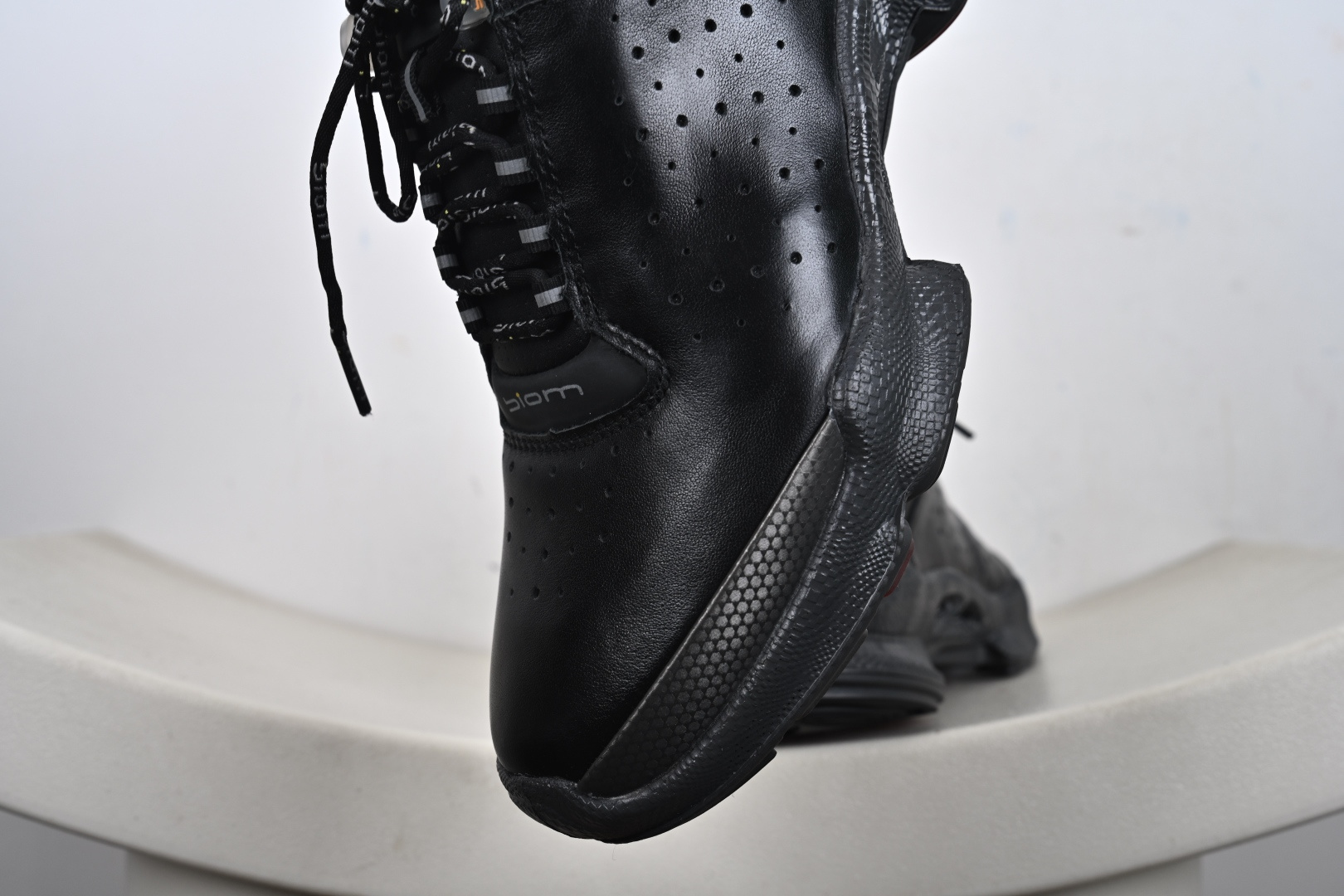 ECCO爱步 小红书爆款 新款百搭休闲款 Ecco/爱步板鞋休闲鞋 透气轻质系带轻便运动鞋 091504 51707