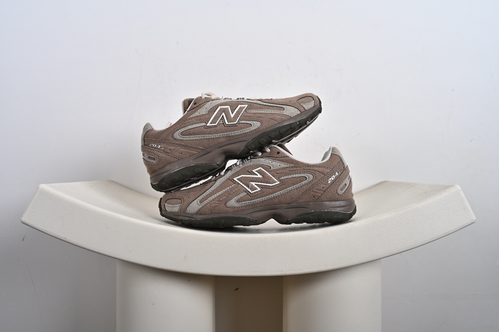 180 New Balance 204L系列 新百伦 薄底鞋 薄底皮质鞋带德训系 减震耐磨包裹性支撑轻便 低帮 生活休闲鞋 U204LMMA U204LSWD U204LMMC U204LSWB U204LMMD U204LMMB-Chinese UA Cheap High Quatity Brand Clothes Bags handbags Sneakers wholesale wholesaler seller from China Factory suppliers Fashion Clothing Shoes best Quality Beautiful Price 180 New Balance 204L系列 新百伦 薄底鞋 薄底皮质鞋带德训系 减震耐磨包裹性支撑轻便 低帮 生活休闲鞋 U204LMMA U204LSWD U204LMMC U204LSWB U204LMMD U204LMMB