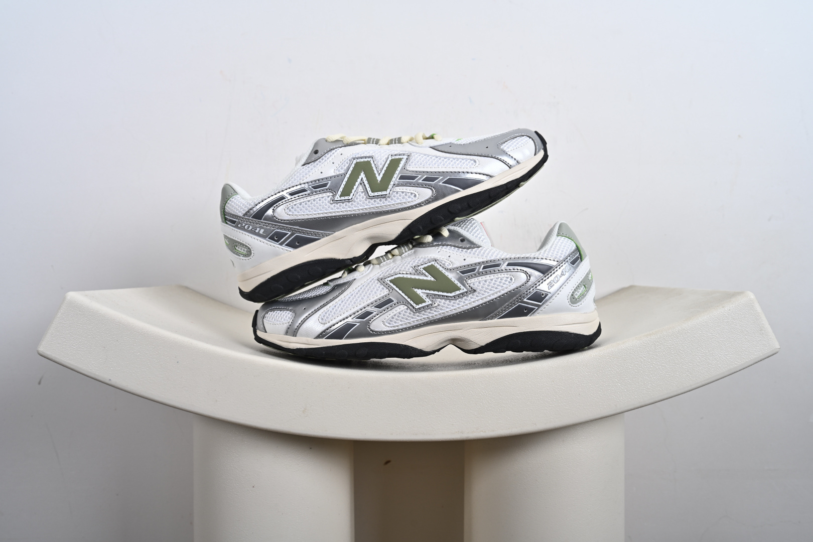 180 New Balance 204L系列 新百伦 薄底鞋 薄底皮质鞋带德训系 减震耐磨包裹性支撑轻便 低帮 生活休闲鞋 U204LMMA U204LSWD U204LMMC U204LSWB U204LMMD U204LMMB-Chinese UA Cheap High Quatity Brand Clothes Bags handbags Sneakers wholesale wholesaler seller from China Factory suppliers Fashion Clothing Shoes best Quality Beautiful Price 180 New Balance 204L系列 新百伦 薄底鞋 薄底皮质鞋带德训系 减震耐磨包裹性支撑轻便 低帮 生活休闲鞋 U204LMMA U204LSWD U204LMMC U204LSWB U204LMMD U204LMMB