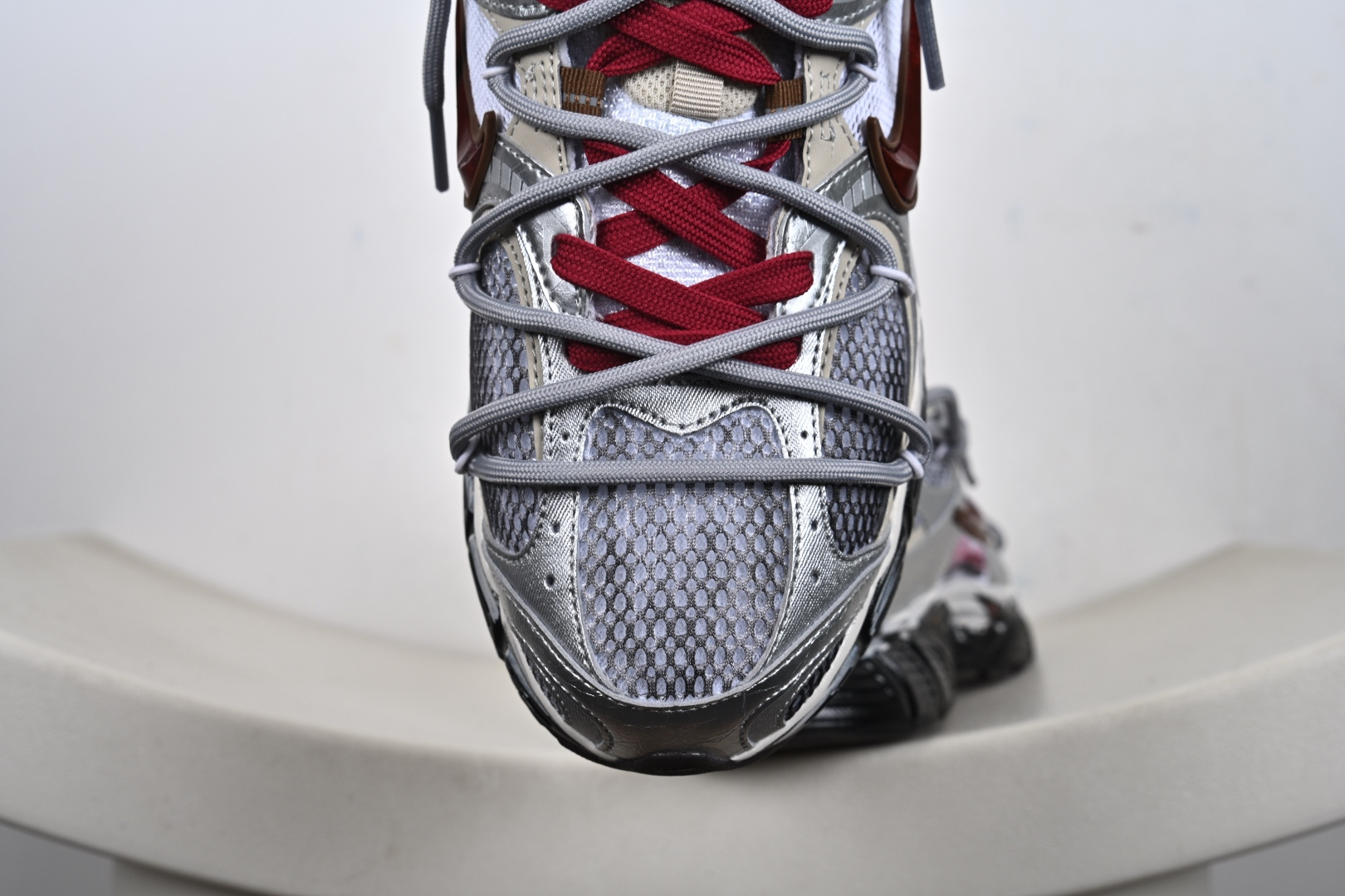 Nike V5 RNR 复古做旧 解构绑带 舒适百搭防滑耐磨 低帮跑步鞋 HQ7901-102 Nike V5 RNR 复古做旧 解构绑带 舒适百搭防滑耐磨 低帮跑步鞋 HQ7901-102