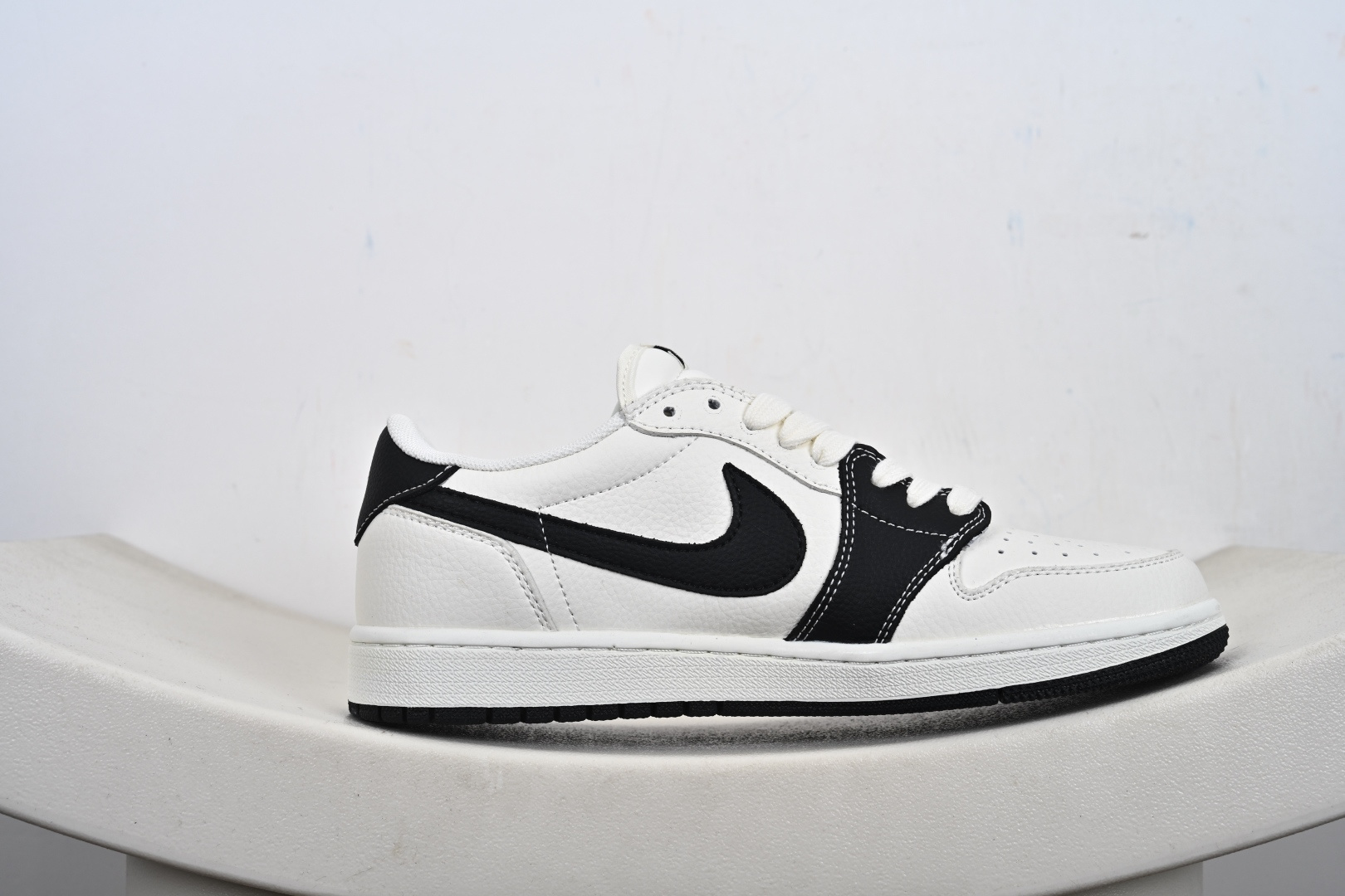 Nike Air Jordan 1 Low 定制配色 LV联名 定制AJ联名-高端定制 低帮复古文化板鞋 DZ2688-003