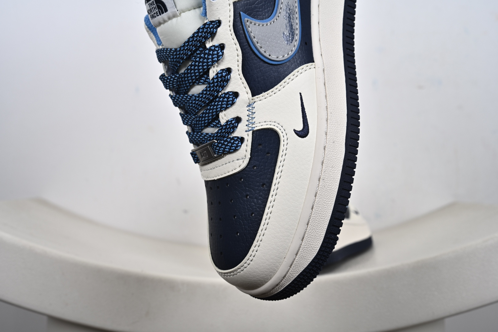 NIke Air Force 1 '07 Low “NIKE蓝-米蓝拼接”空军一号 低帮 运动鞋 JP8028-067 NIke Air Force 1 '07 Low “NIKE蓝-米蓝拼接”空军一号 低帮 运动鞋 JP8028-067