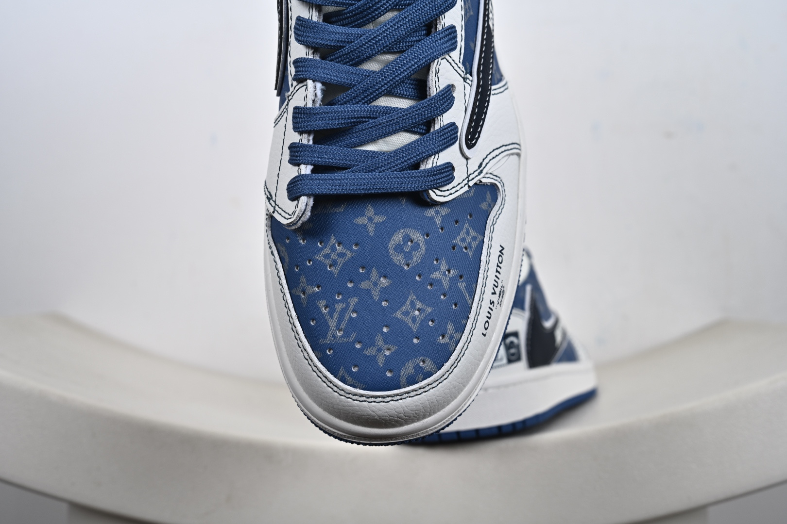 定制版乔丹Fragment x Travis Scott xDior Air Jordan 1 Low 三方联名倒钩 DZ5899-037