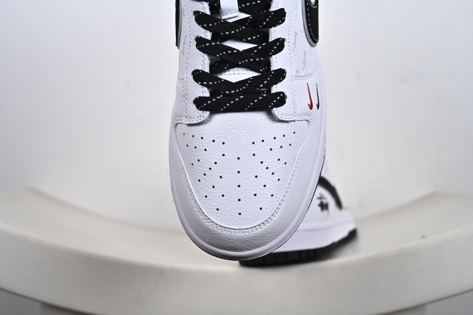 NIKE Dunk Low RETRO 联名款 CS1688-127