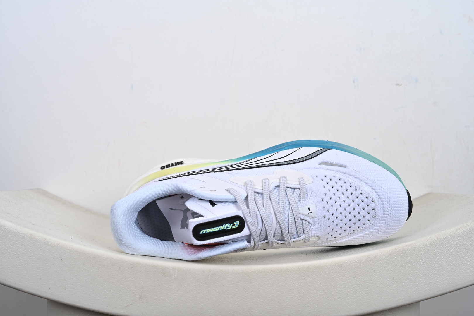 PUMA彪马Magnify Nitro 3 舒适百搭经典低帮跑步鞋 311046-04