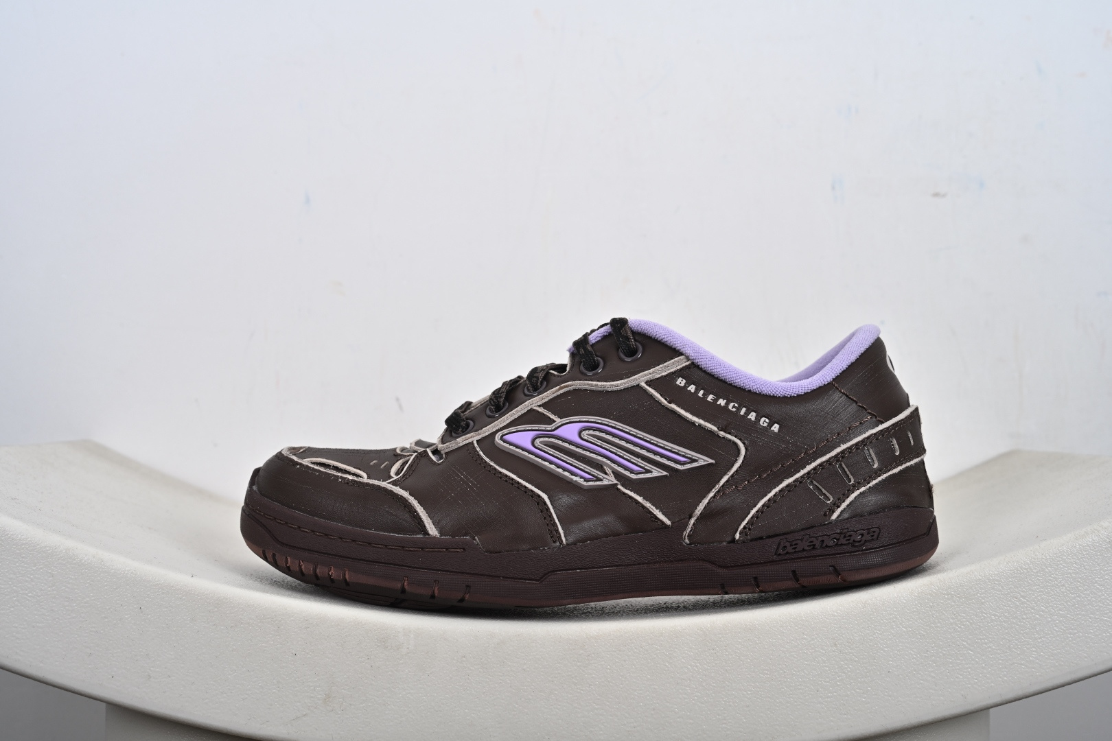 360 Balenciaga 巴黎世家 Hamptons 手工做旧款 牛皮革 复古圆头系带低帮休闲鞋 841765 WCURB 9141 841765 WCURB 1180 841763 WCURS 2050