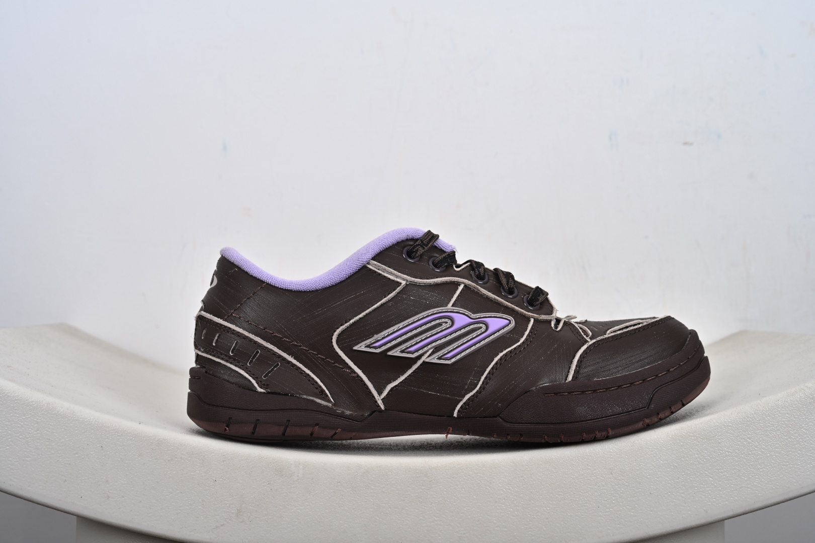 360 Balenciaga 巴黎世家 Hamptons 手工做旧款 牛皮革 复古圆头系带低帮休闲鞋 841765 WCURB 9141 841765 WCURB 1180 841763 WCURS 2050