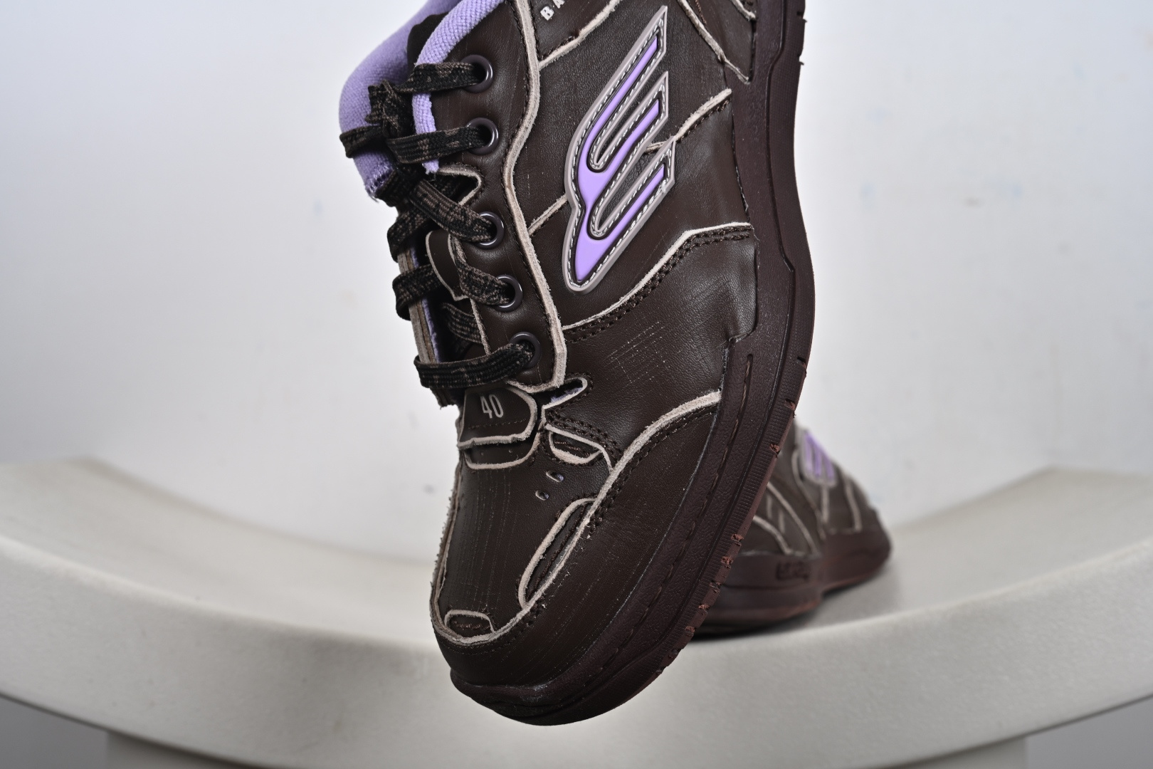 360 Balenciaga 巴黎世家 Hamptons 手工做旧款 牛皮革 复古圆头系带低帮休闲鞋 841765 WCURB 9141 841765 WCURB 1180 841763 WCURS 2050