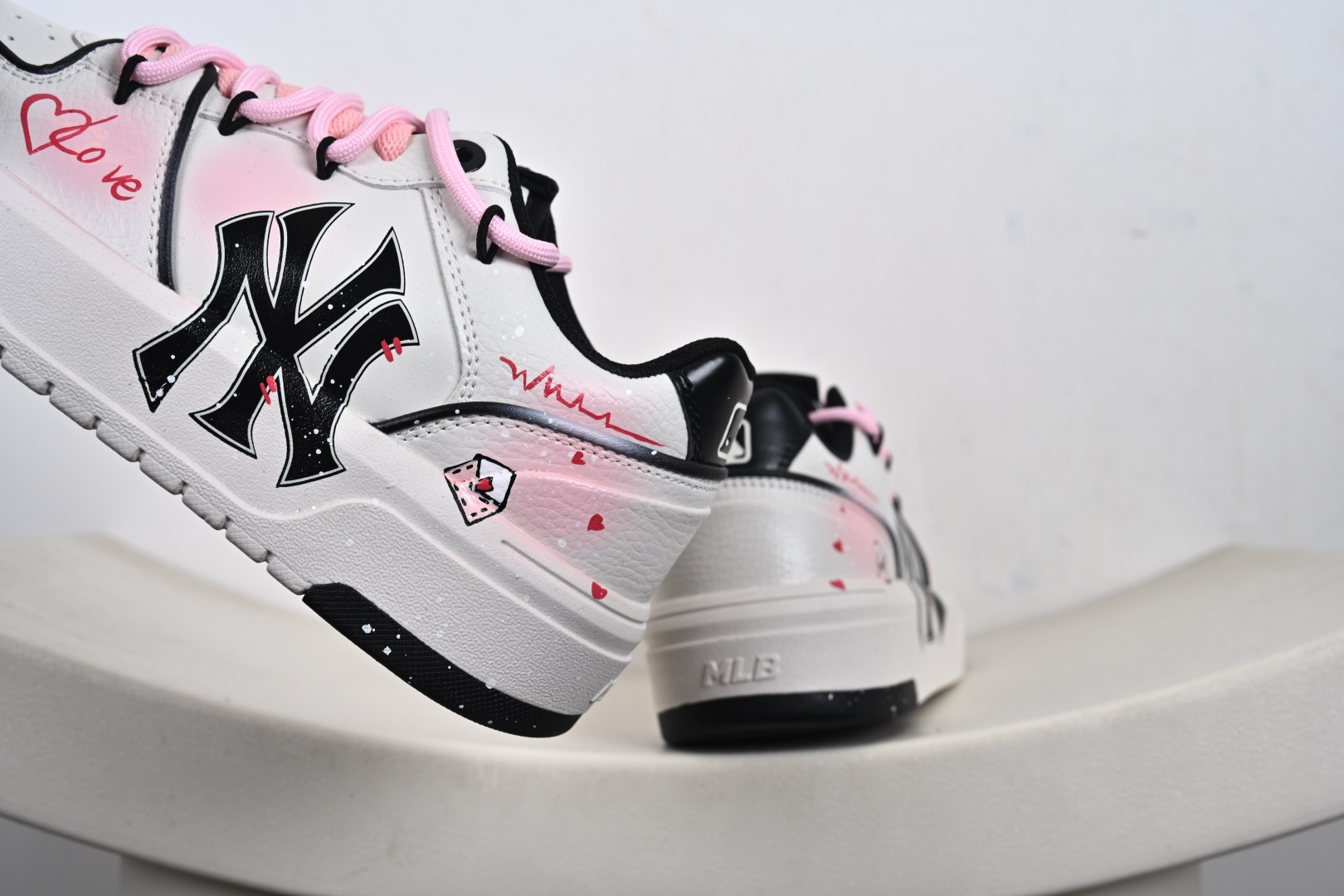 260 MLB CHUNKY LINER 涂鸦定制配色学长鞋系列低帮老爹风轻量增高厚底百搭休闲运动慢跑鞋 3ASXCA12N(C0001)