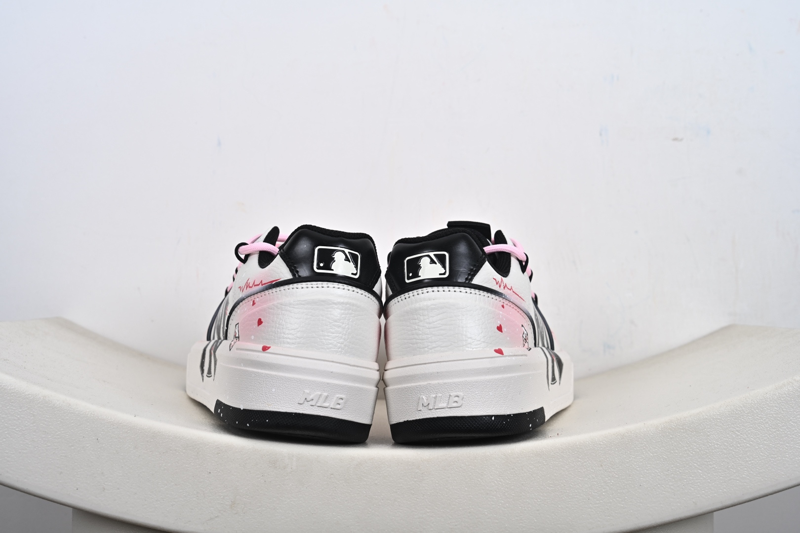 260 MLB CHUNKY LINER 涂鸦定制配色学长鞋系列低帮老爹风轻量增高厚底百搭休闲运动慢跑鞋 3ASXCA12N(C0001)