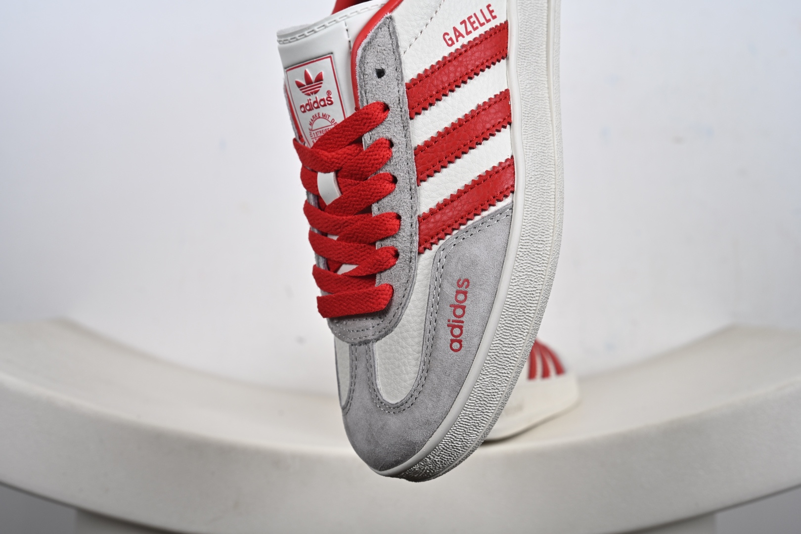 阿迪达斯/三叶草Adidas Originals Superstar 经典贝壳头系列低帮百搭休闲运动板鞋 DD6612