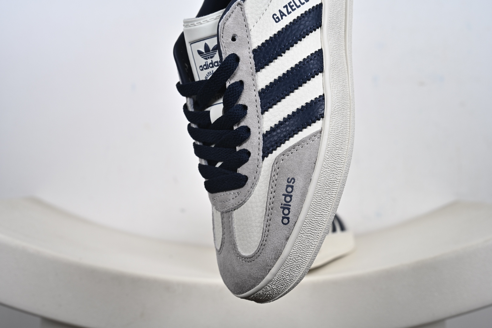 阿迪达斯/三叶草Adidas Originals Superstar 经典贝壳头系列低帮百搭休闲运动板鞋 DD6612 DD6611