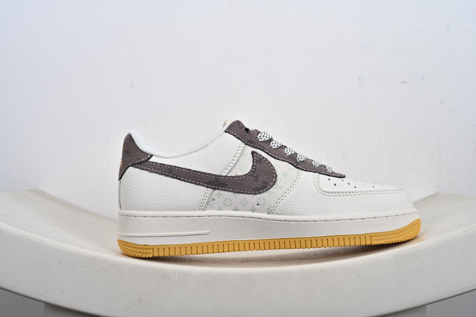 NIke Air Force 1 '07 Low 空军一号低帮 运动鞋 休闲鞋 QW5606-262