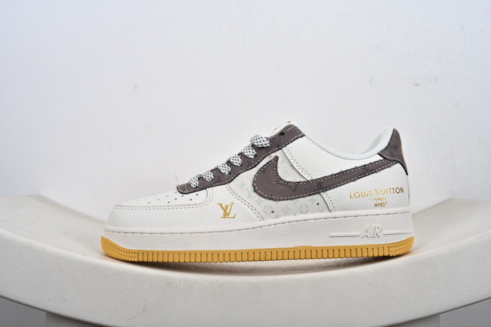 NIke Air Force 1 '07 Low 空军一号低帮 运动鞋 休闲鞋 QW5606-262