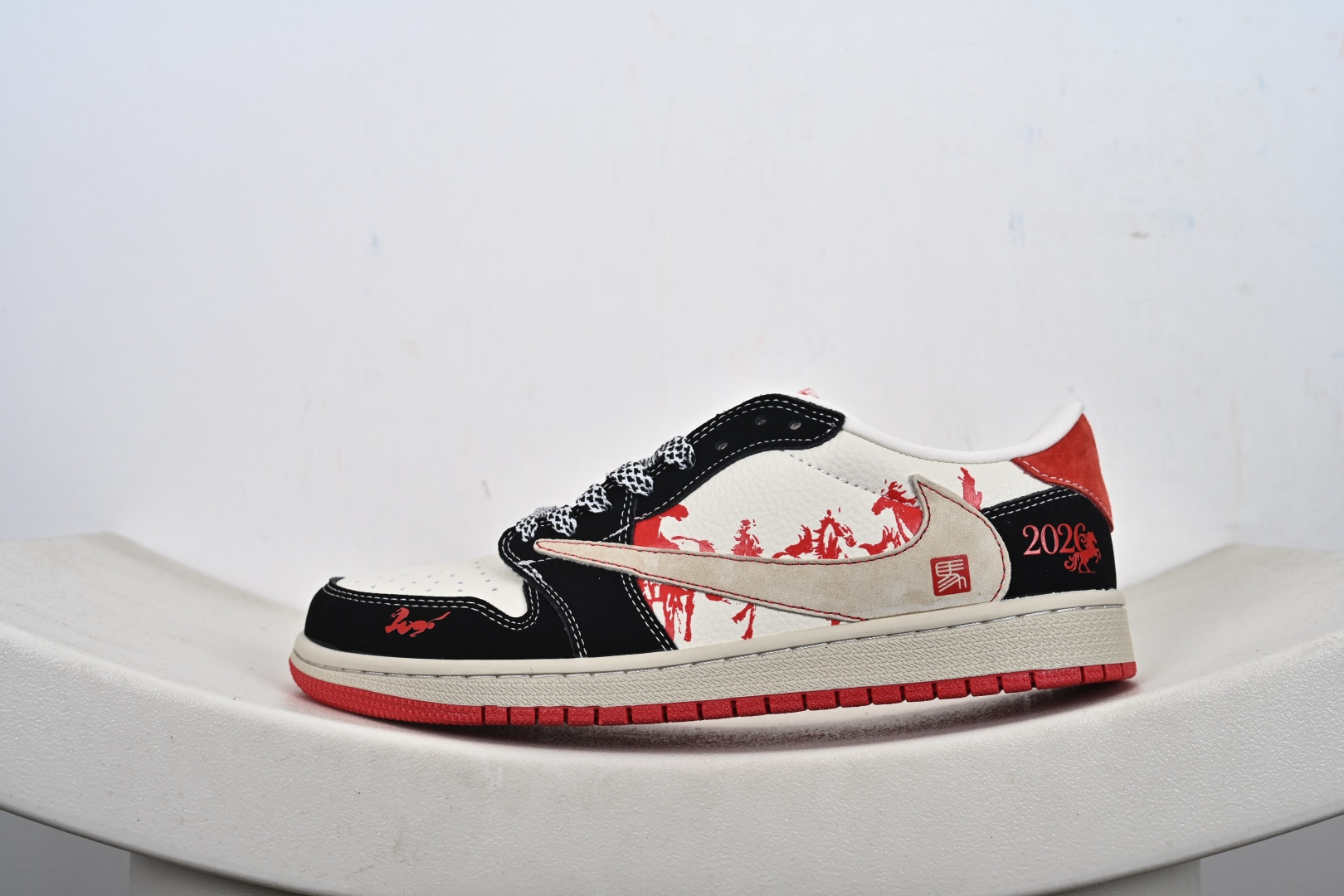 定制版Travis Scott x Fragment Design x Jordan Air Jordan 1 Low OG SP “马年联名——黑红马年” XS2025-086