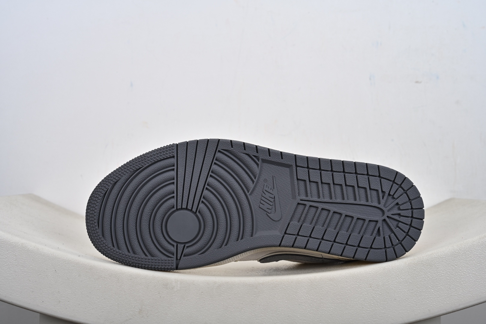 Louis Vuittonx Air Jordan 1 Low YX5066-332