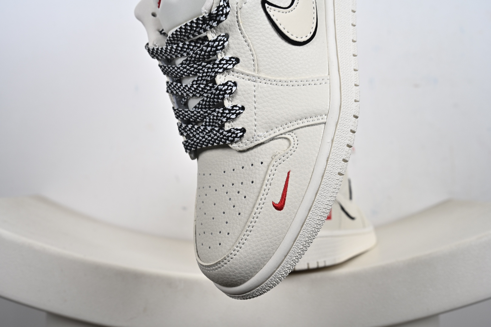 Nike AIR JORDAN 1 LOW 乔1 DIY定制 耐克 低帮文化篮球鞋 QB1988-001