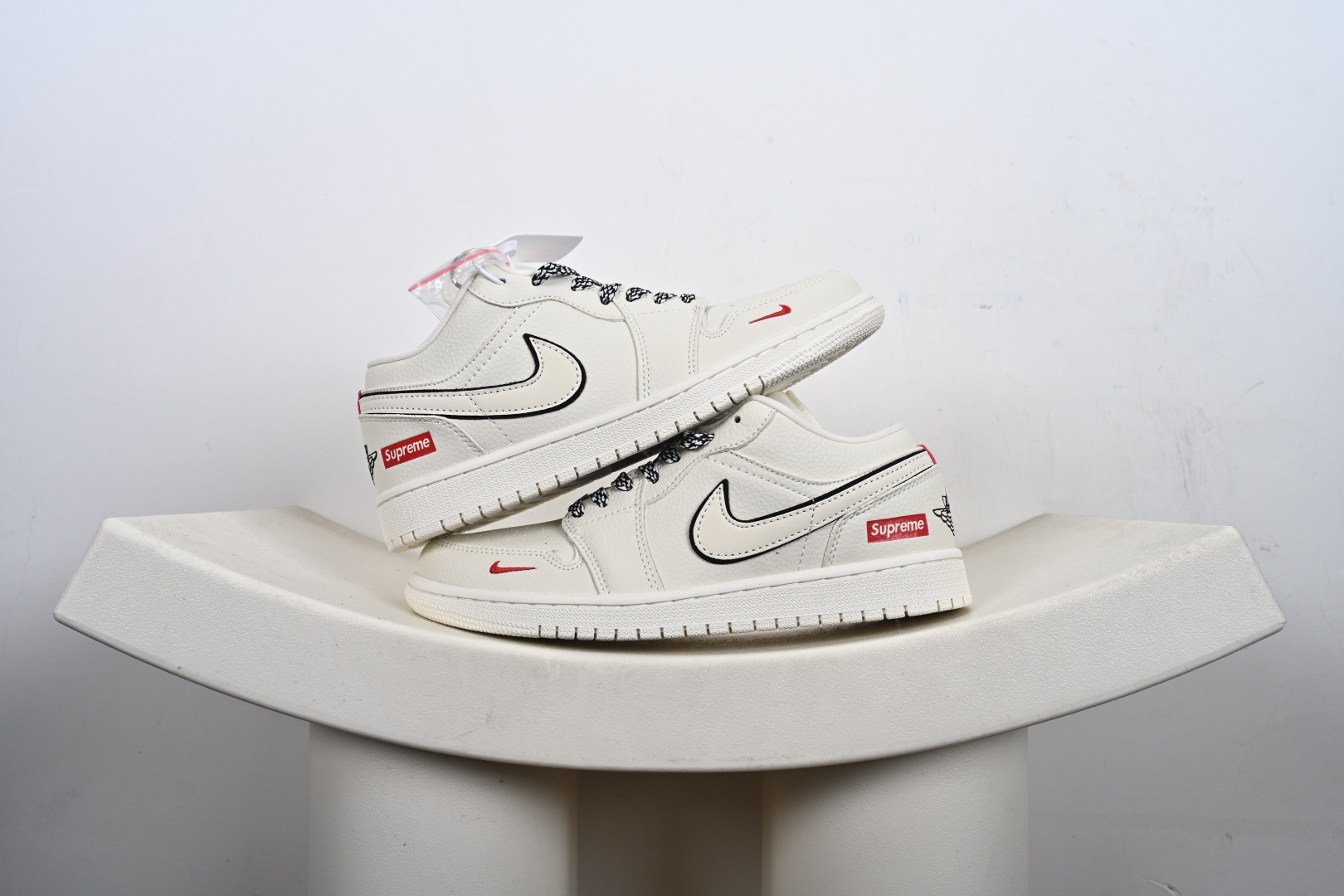 Nike AIR JORDAN 1 LOW 乔1 DIY定制 耐克 低帮文化篮球鞋 QB1988-001