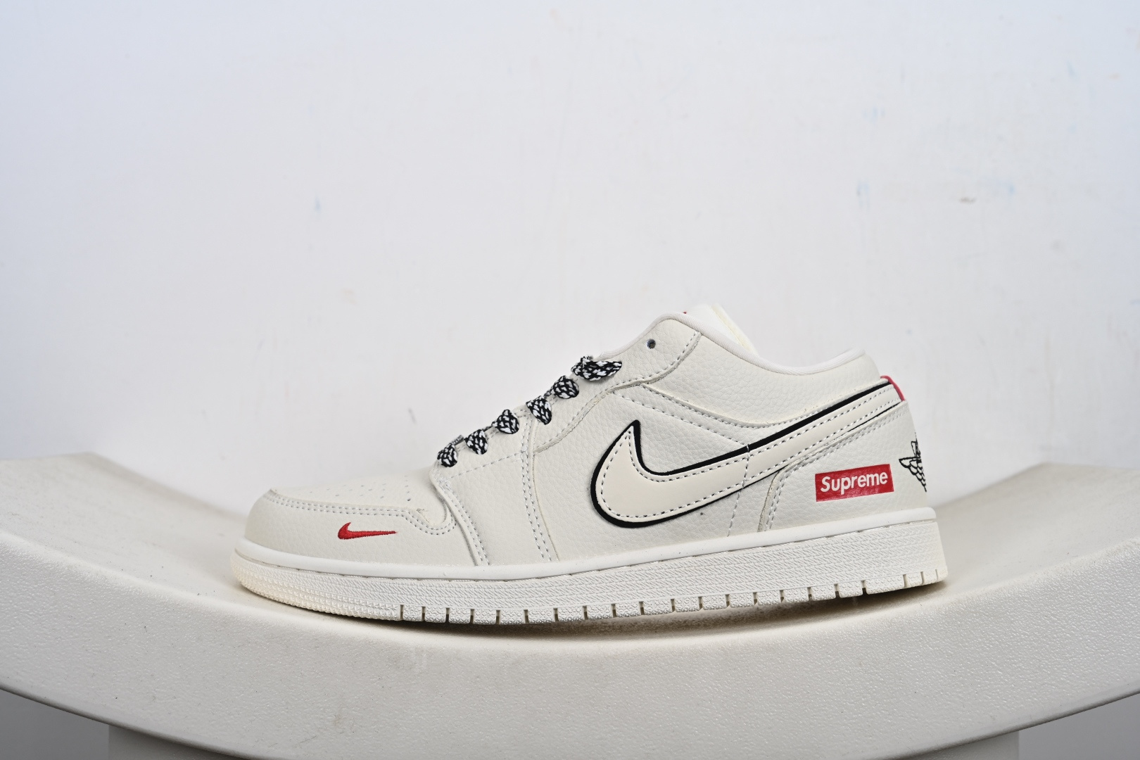 Nike AIR JORDAN 1 LOW 乔1 DIY定制 耐克 低帮文化篮球鞋 QB1988-001