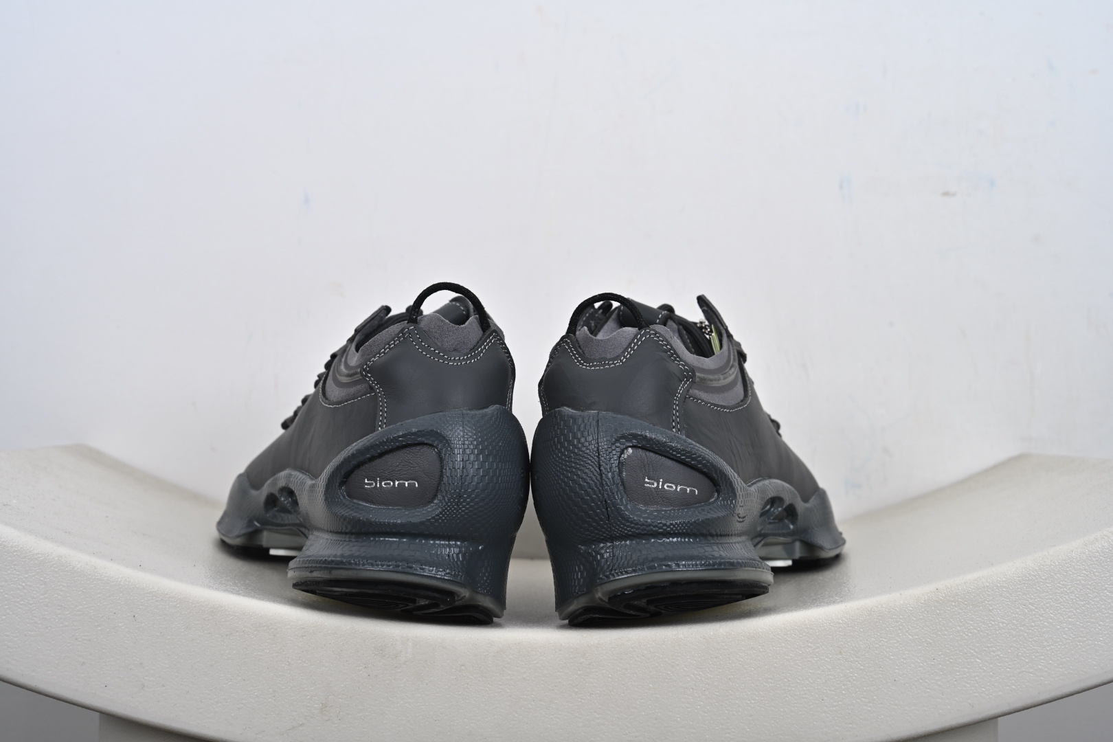 ECCO爱步跑步鞋百搭舒适 秋冬新款厚底休闲运动鞋男鞋