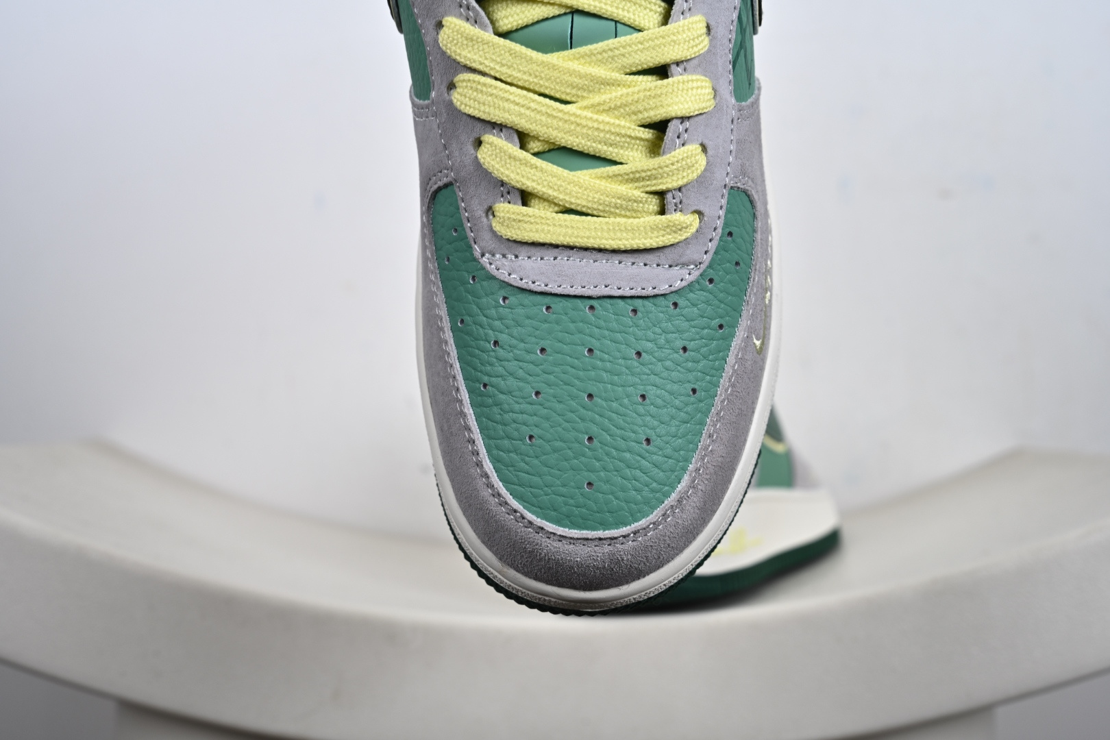 NIke Air Force 1 ‘07 Low “斯图西联名——绿灰猪八”空军一号 低帮 运动鞋 SS1979-007