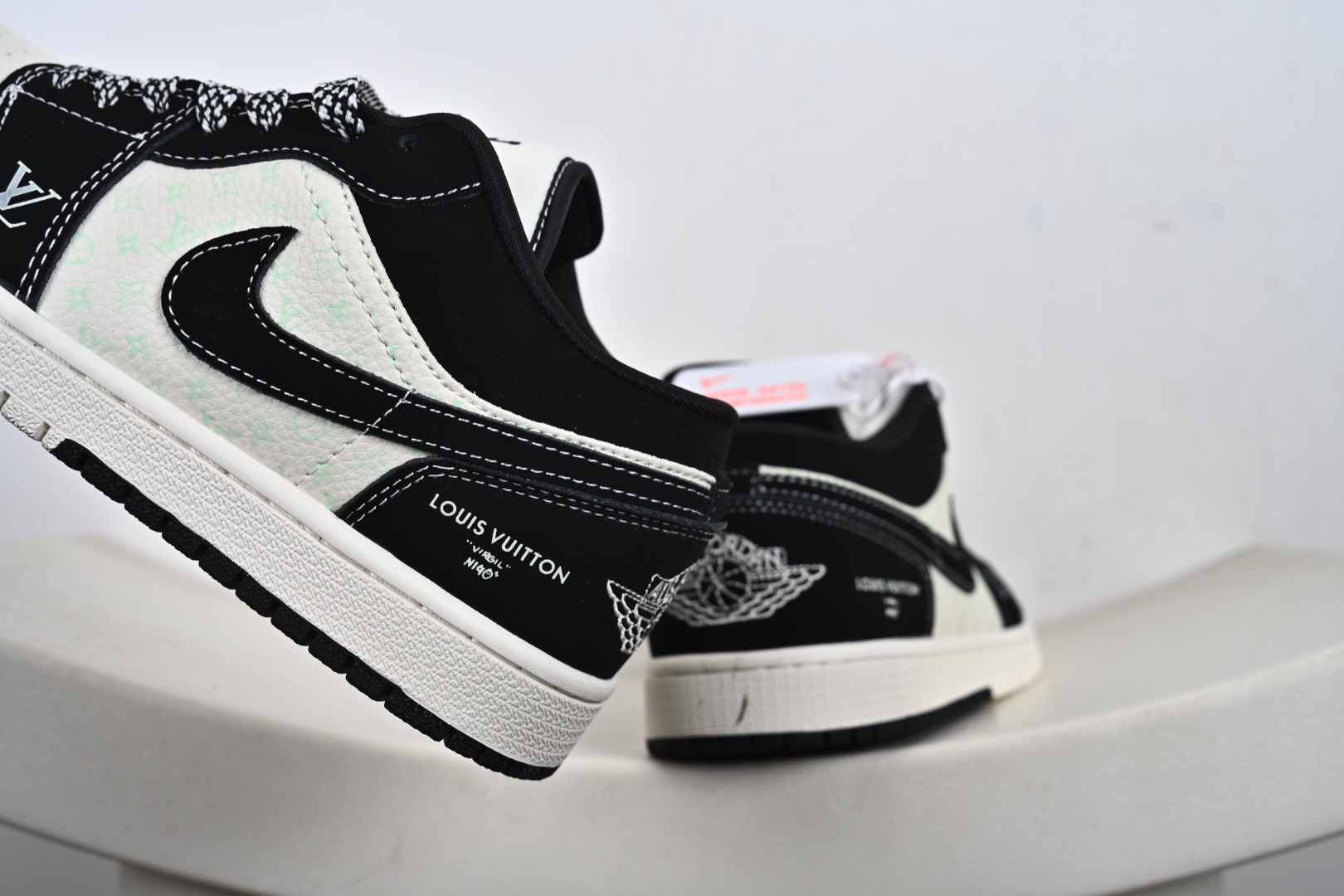 Nike Air Jordan 1 Low 联名款 AJ1乔1低帮休闲板鞋 QL1988-002