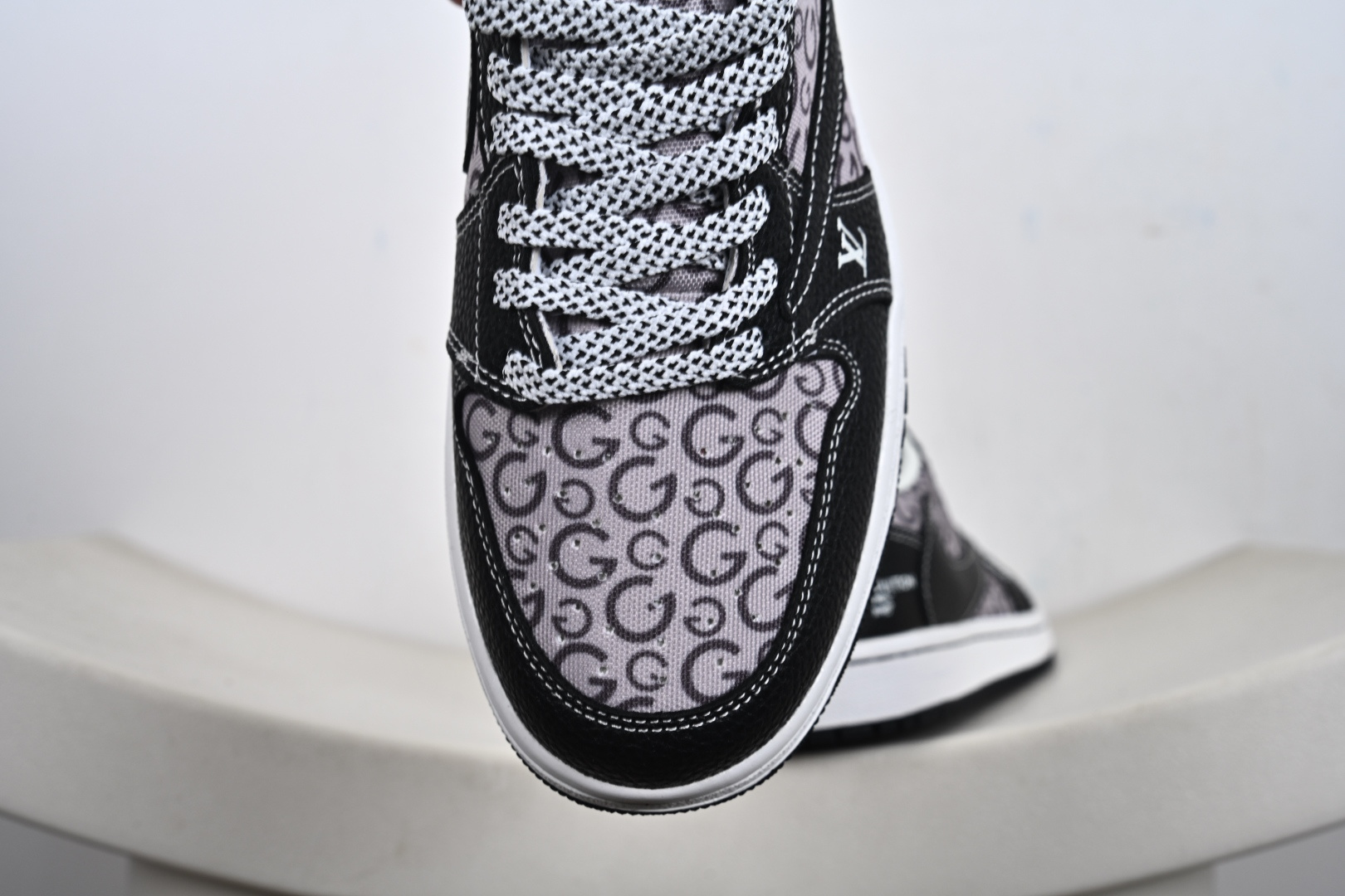 Nike Air Jordan 1 x Travis Scott AJ1倒勾 乔一倒钩 ‘DIY’定制 耐克 低帮文化篮球鞋 DZ5899-041