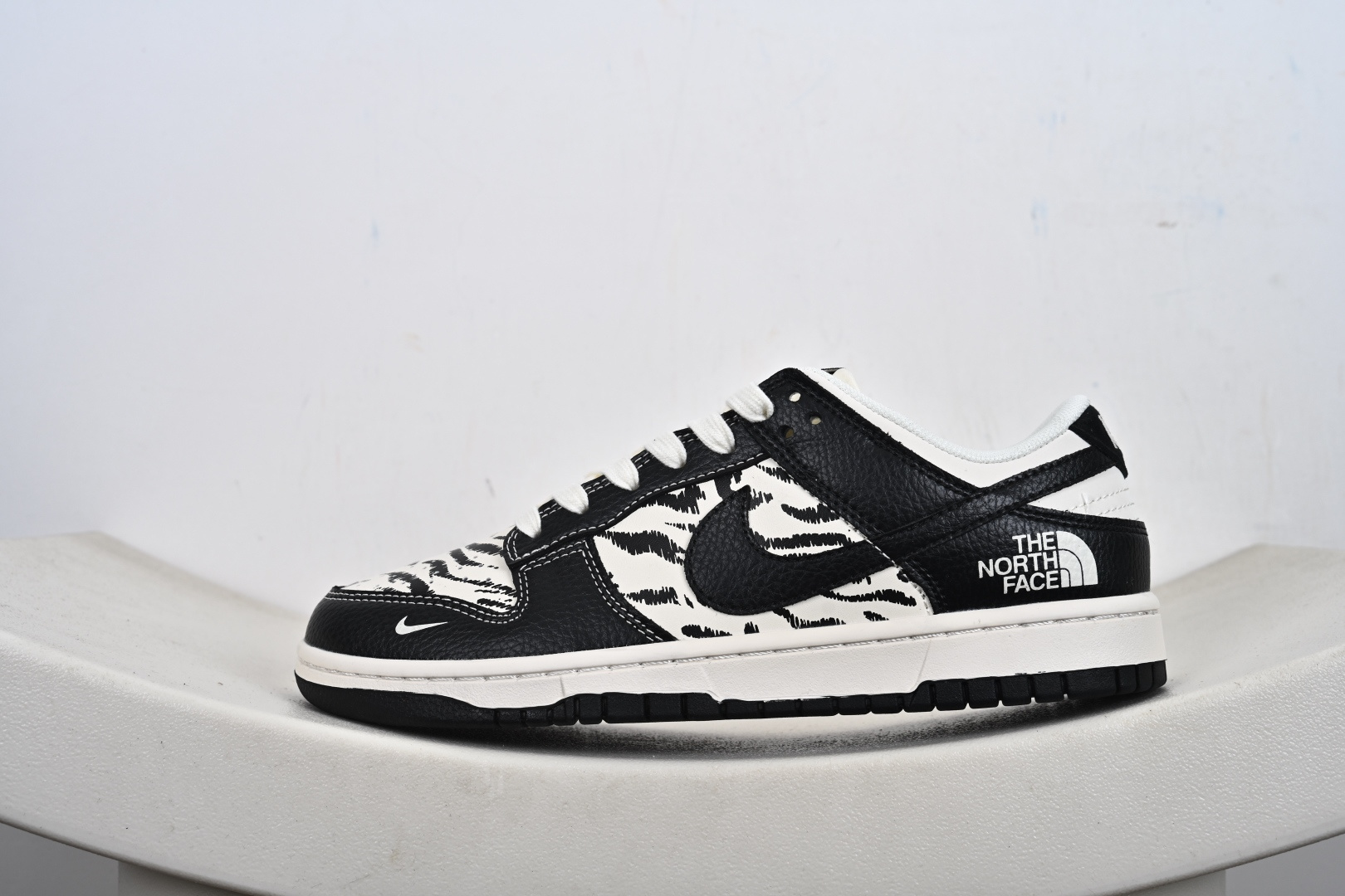 Nike SB Dunk Low 北面联名 QW5836-028