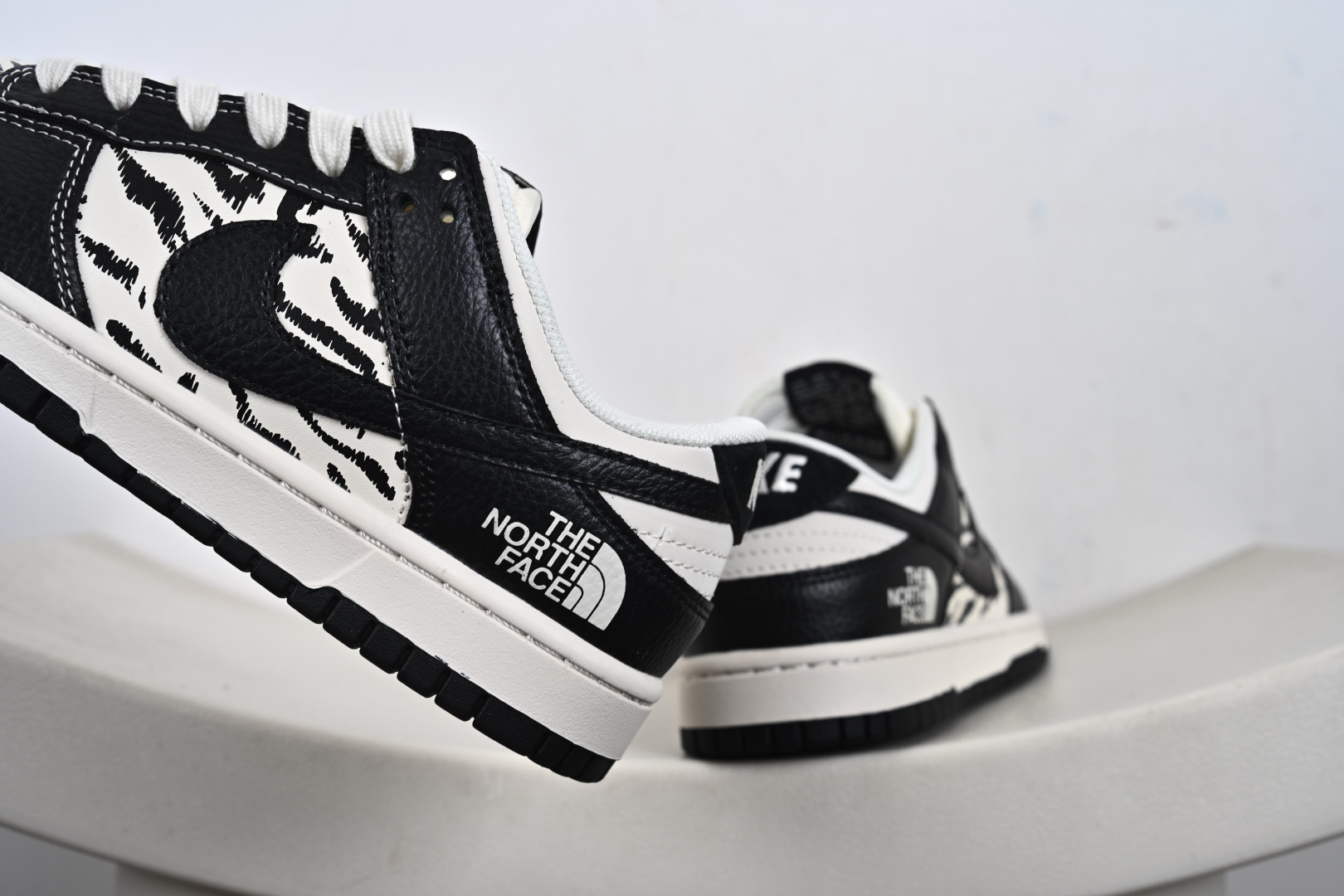 Nike SB Dunk Low 北面联名 QW5836-028