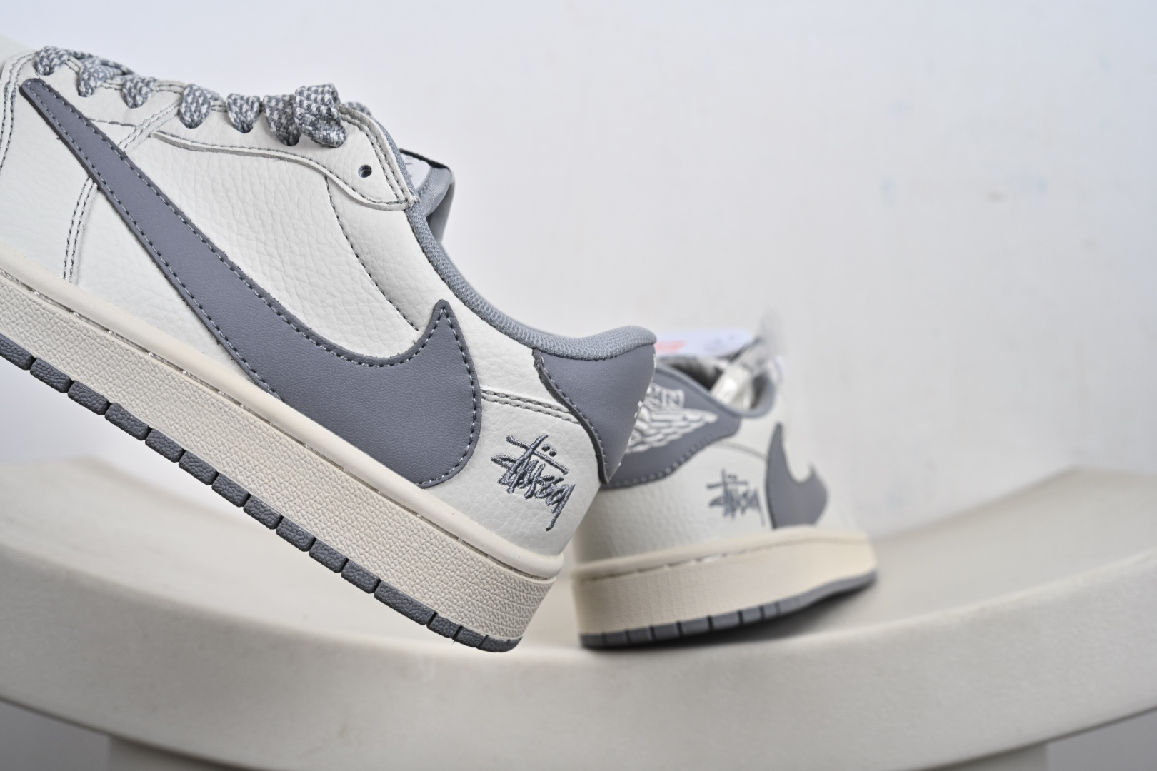 Nike Air Jordan 1 x Travis Scott AJ1 倒勾 乔一 倒钩 DIY定制 耐克低帮文化篮球鞋 CS5288-501