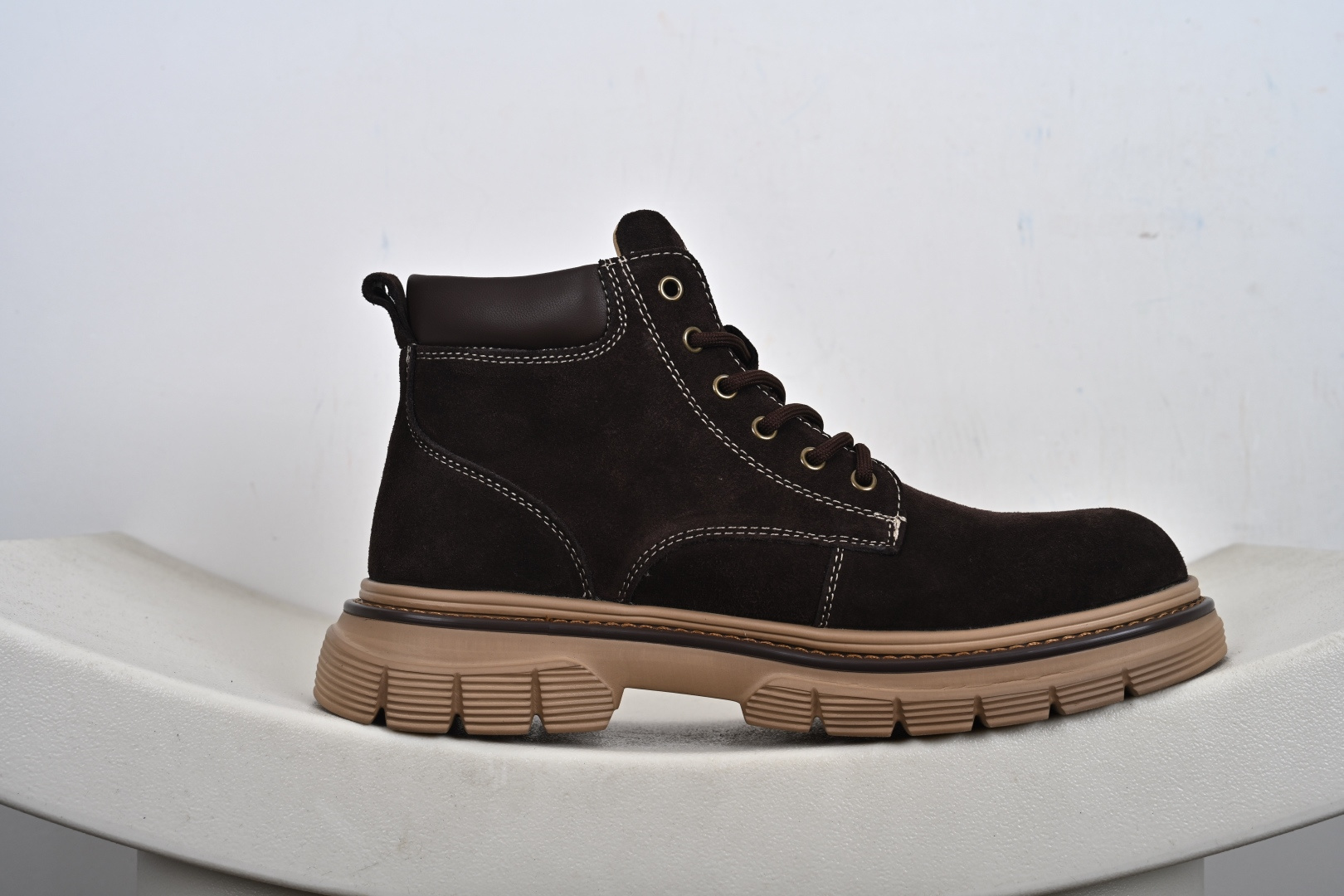 UGG Tasman Weather Hybrid 塔斯曼混合系列中帮轻量休闲马丁靴