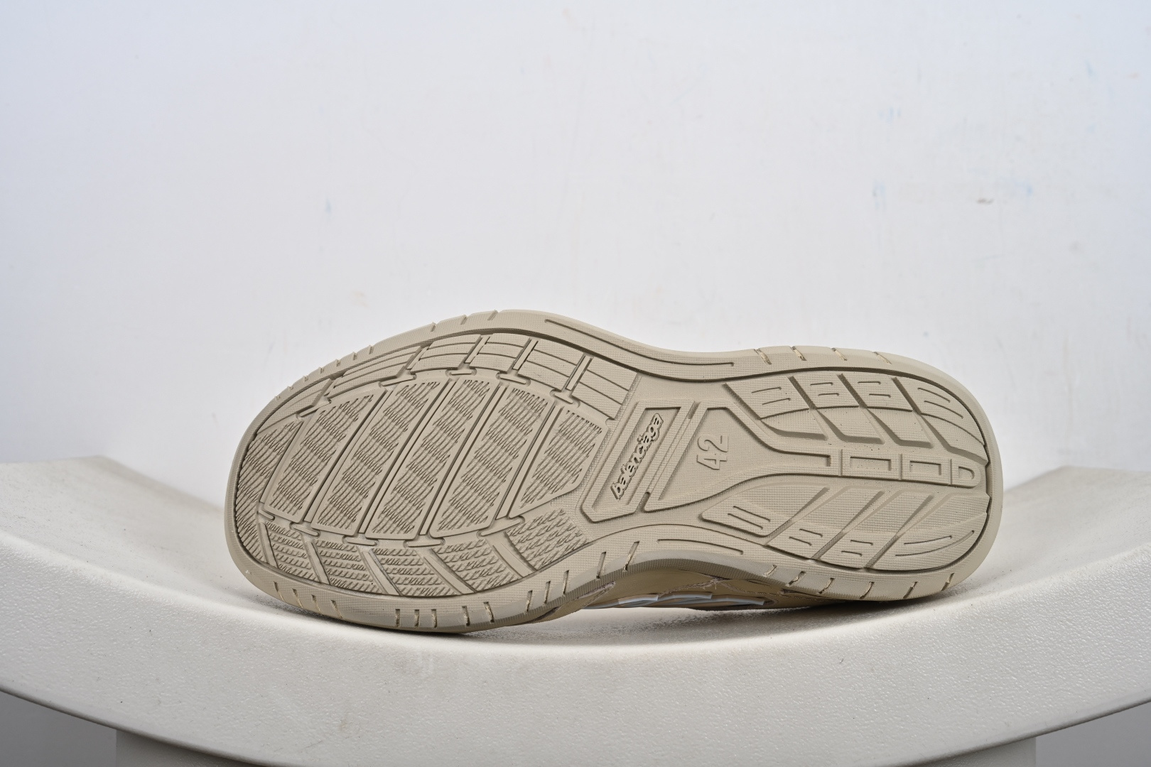 360 Balenciaga 巴黎世家 Hamptons 手工做旧款 牛皮革 复古圆头系带低帮休闲鞋 841765 WCURB 9141 841765 WCURB 1180 841763 WCURS 2050 841765 WCURS 9490