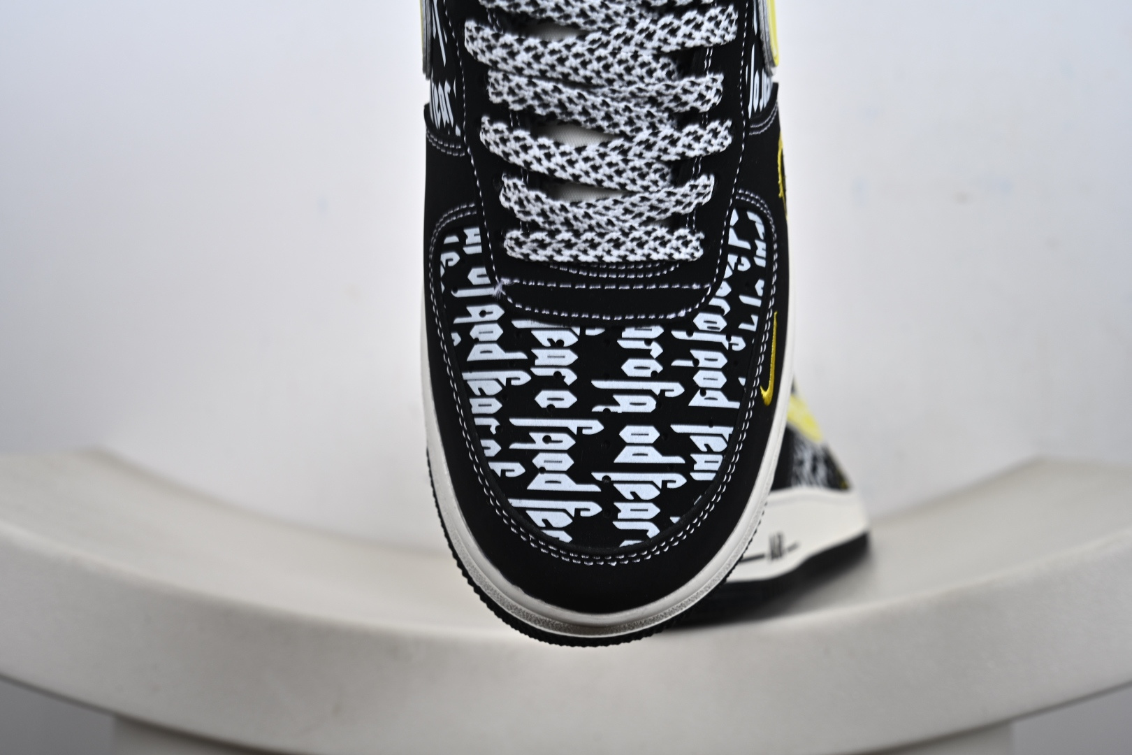 240 Nk Air Force 1'07 Low 联名 黄勾鬼脸 空军低帮休闲板鞋 SY1388-012-Chinese UA Cheap High Quatity Brand Clothes Bags handbags Sneakers wholesale wholesaler seller from China Factory suppliers Fashion Clothing Shoes best Quality Beautiful Price 240 Nk Air Force 1'07 Low 联名 黄勾鬼脸 空军低帮休闲板鞋 SY1388-012